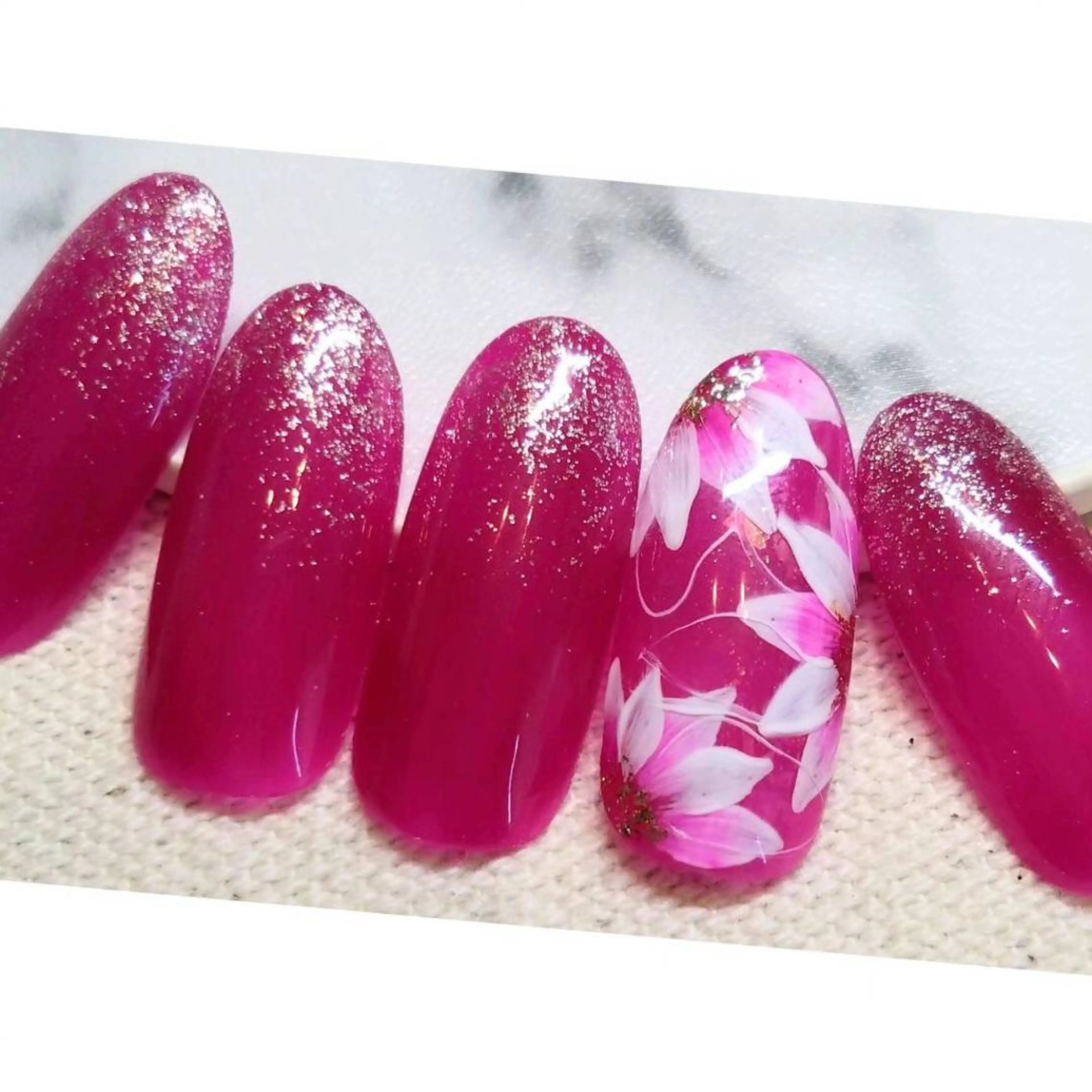 ネイル 大島 七海のネイルデザイン