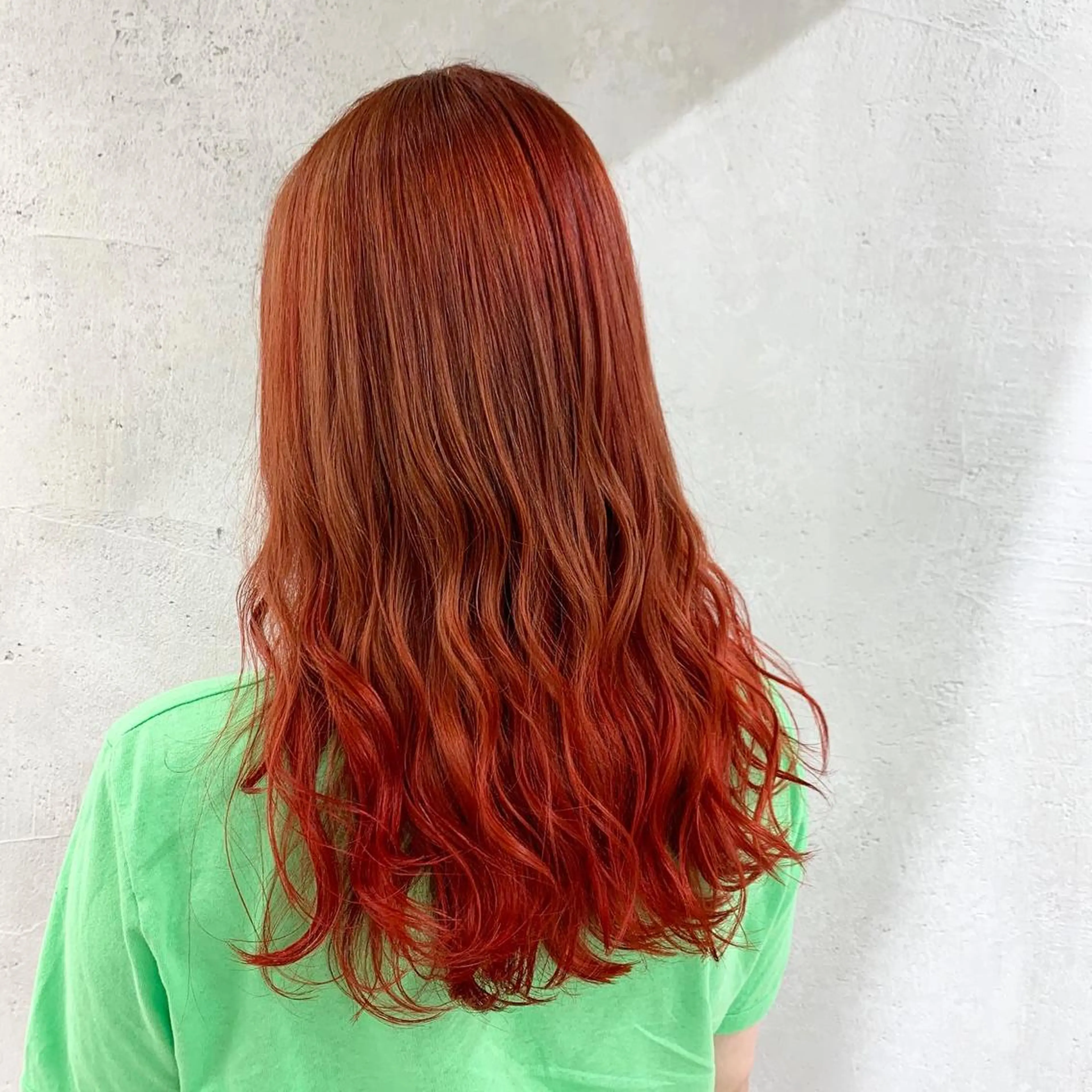 セミロング ヘアカラー 及川シゲル 髪質改善講師のヘアスタイル