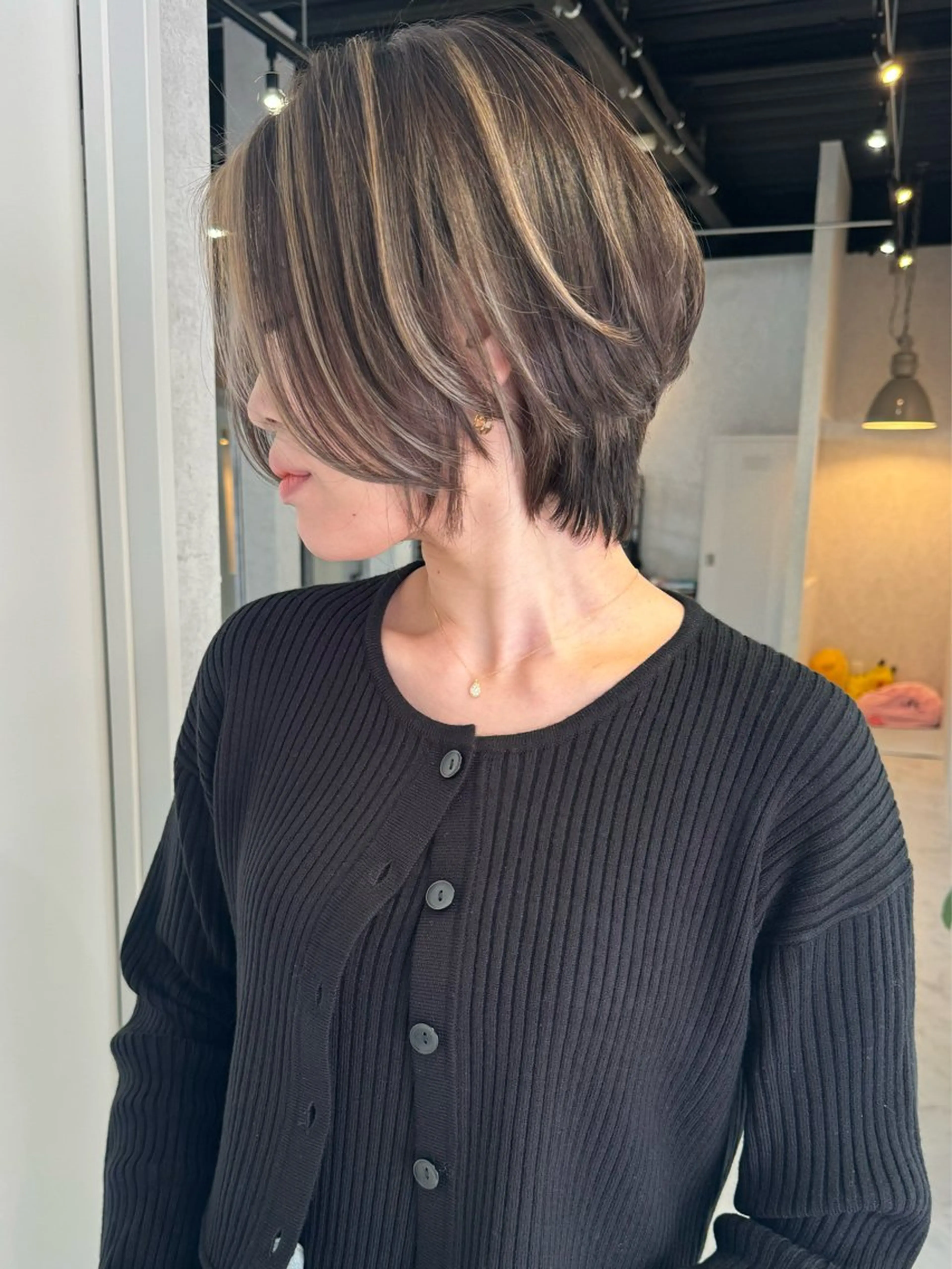 ショート カラー ヘアアレンジ ショートボブ バレイヤージュ ブリーチ ケアブリーチ デザインカラー カット ヘアカラー トリートメント アンドウ ユウ/ レイヤーカット/韓国のヘアスタイル