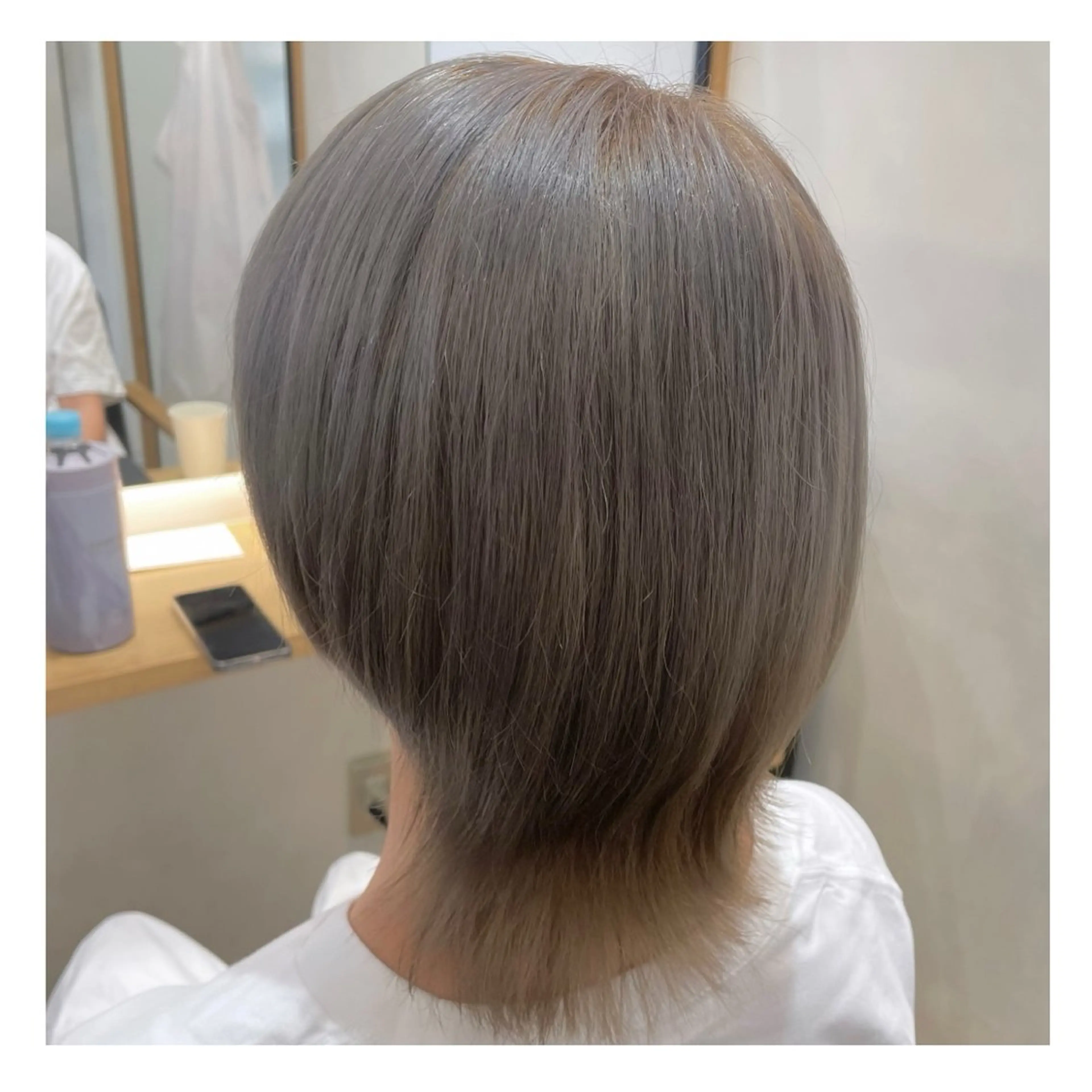 ショート カラー ブリーチ グレージュ シルバー シルバーグレージュ カット ヘアカラー トリートメント ❁⃘ ち だ り さ ❁⃘のヘアスタイル