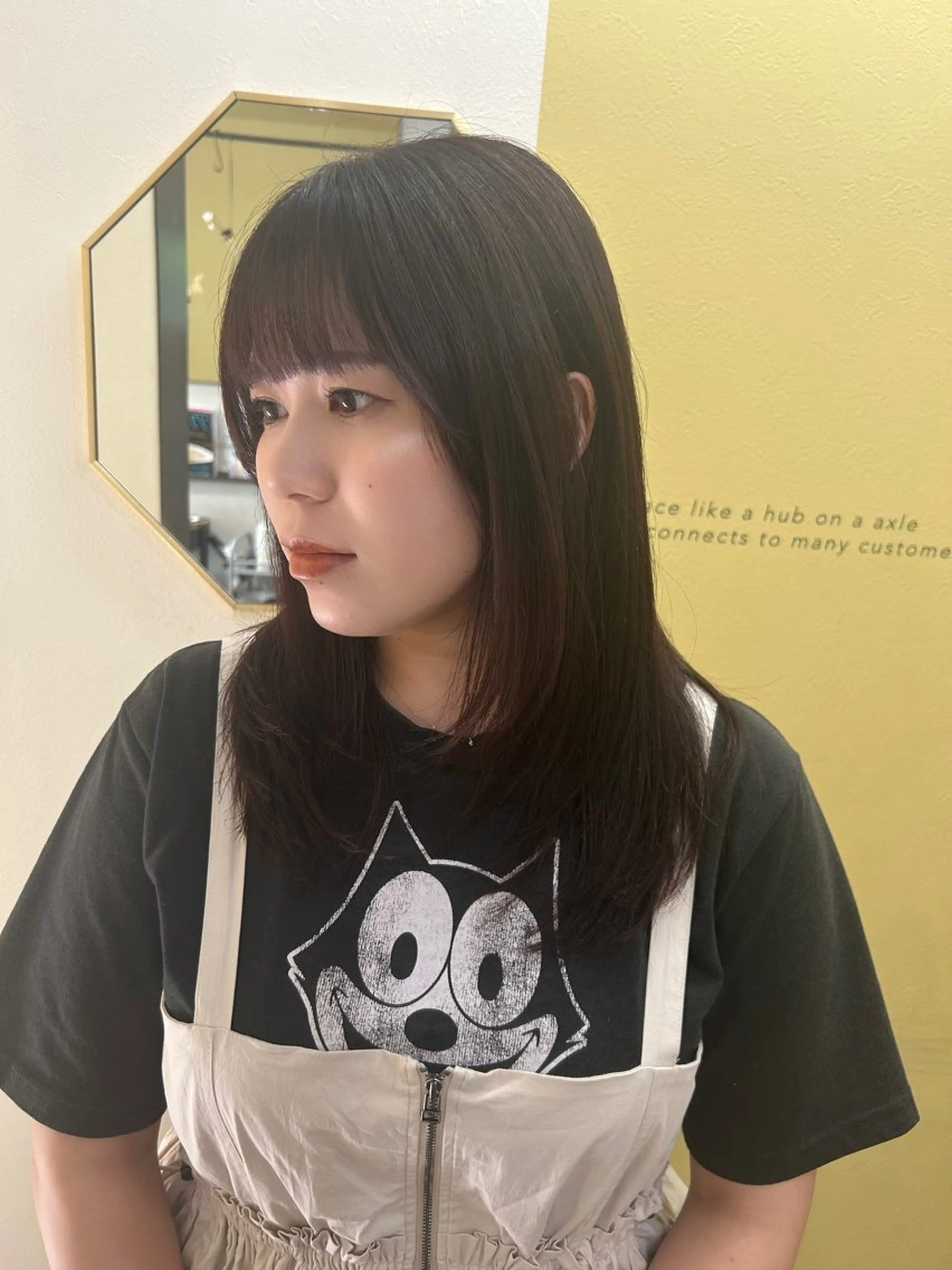 セミロング カラー 顔まわりレイヤー レイヤーカット カット ヘアカラー トリートメント hub hair レイヤー/透明感のヘアスタイル