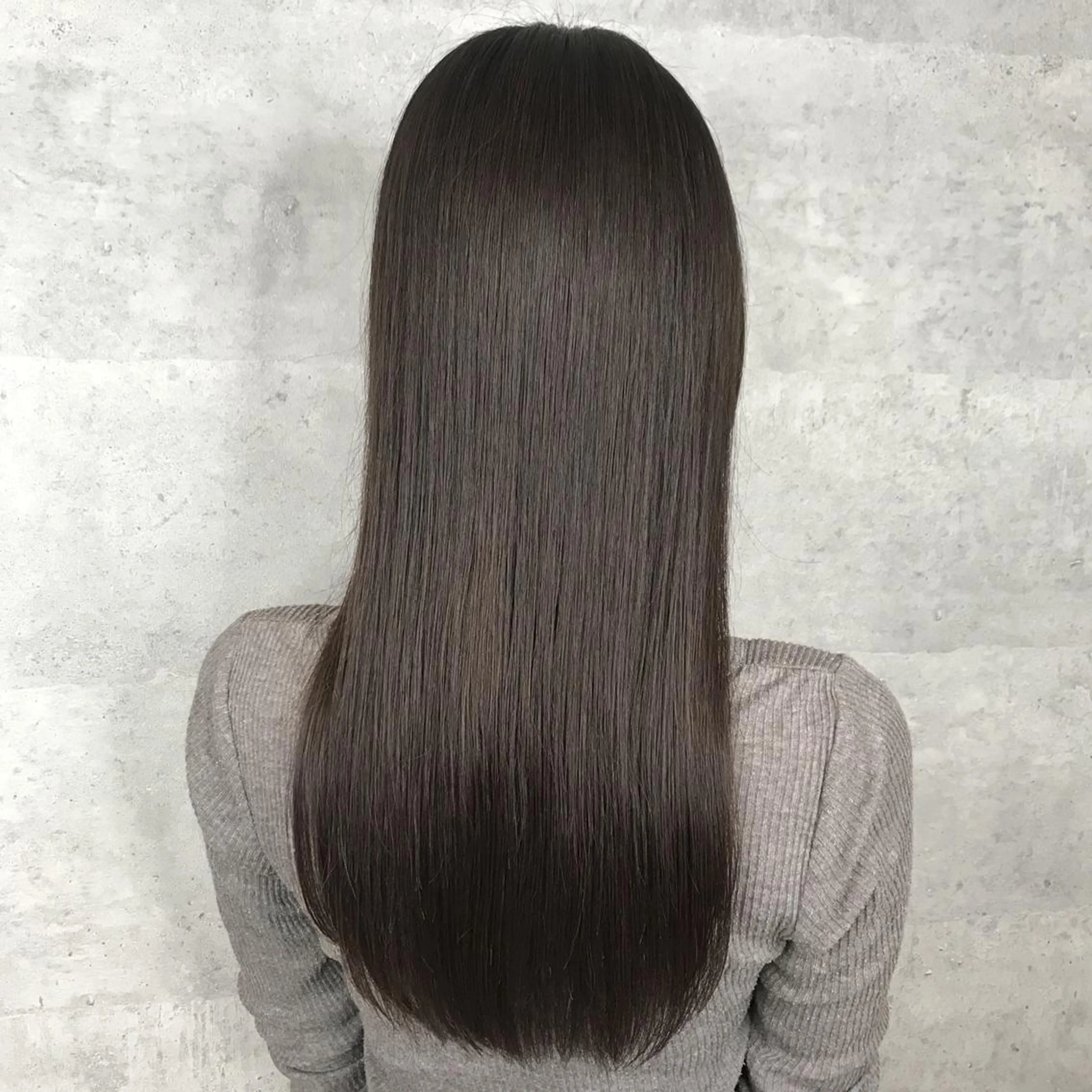 ロング カラー _WHITE 天王寺のヘアスタイル