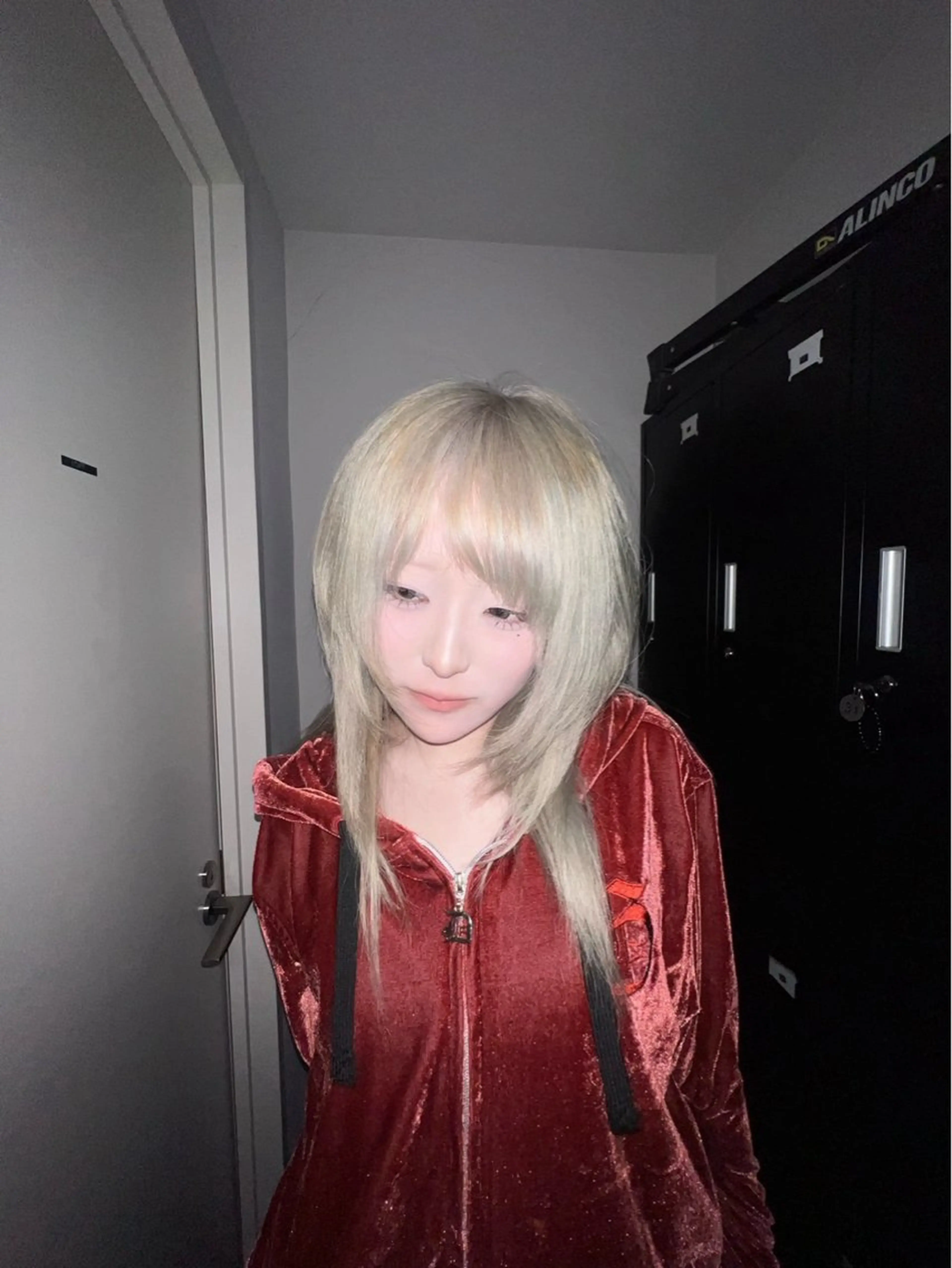 セミロング ヘアカラー AIRA/ブリーチ ‪/透明感カラーのヘアスタイル