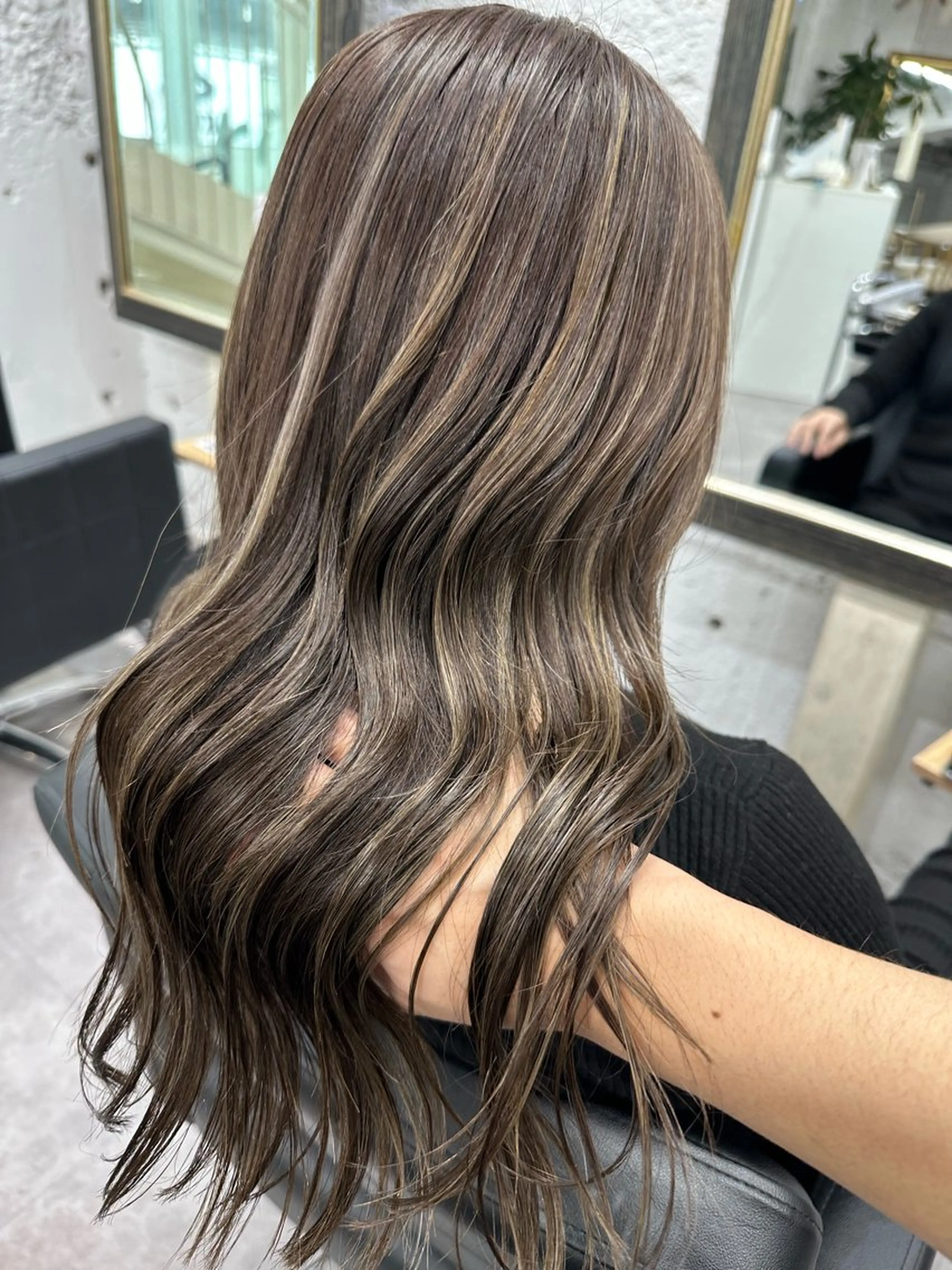 ロング カラー ヘアアレンジ カット ヘアカラー トリートメント 久米 治仁のヘアスタイル