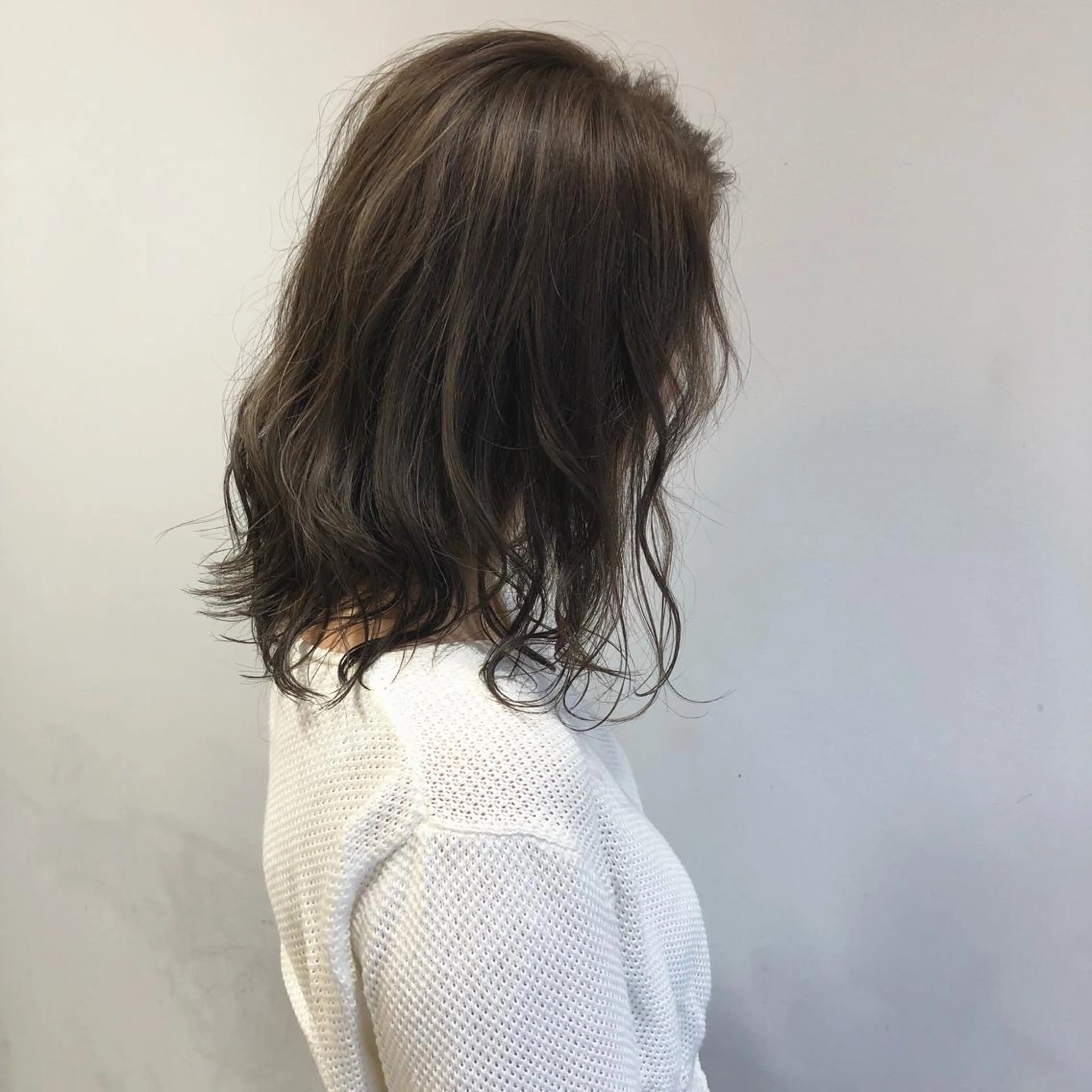 セミロング 岩瀬 翔太のヘアスタイル