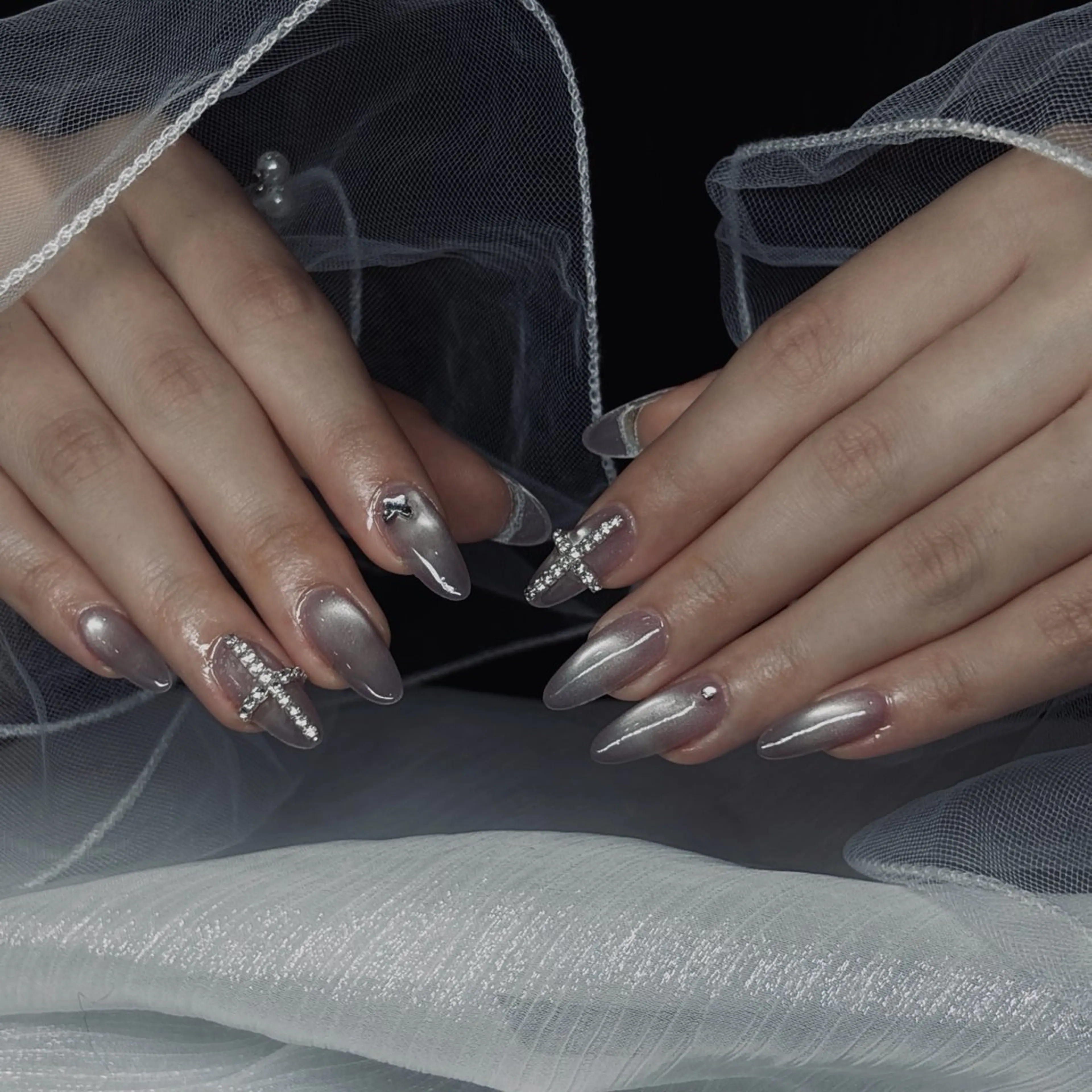 ネイル MQueen ネイルサロンのネイルデザイン