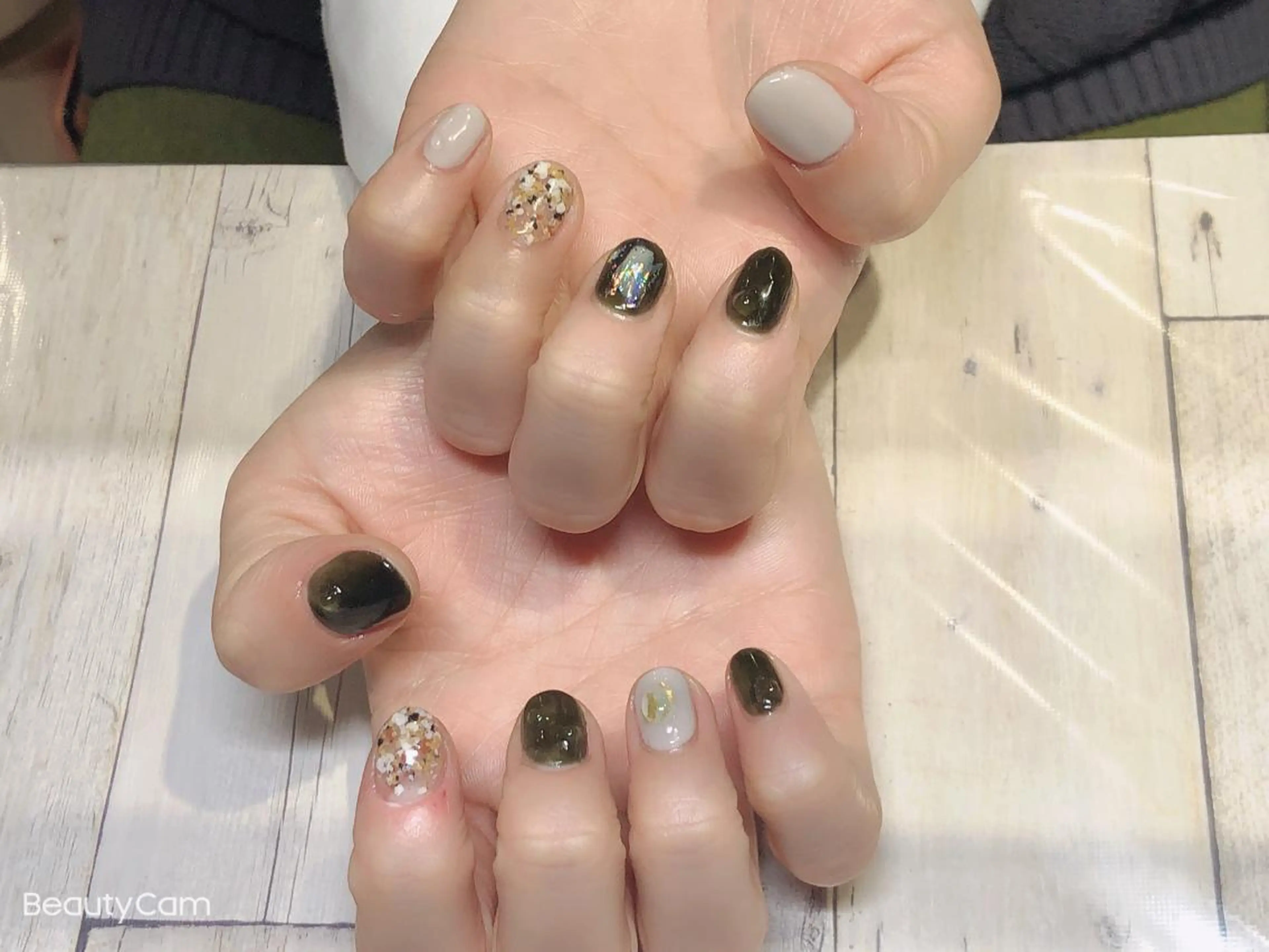 期間限定💎定額：🍄カラージェル3色➕2アート付き🍄　　　　　　　オフ込み🍀ドライケア➕ネイルオイル💅🍀の写真