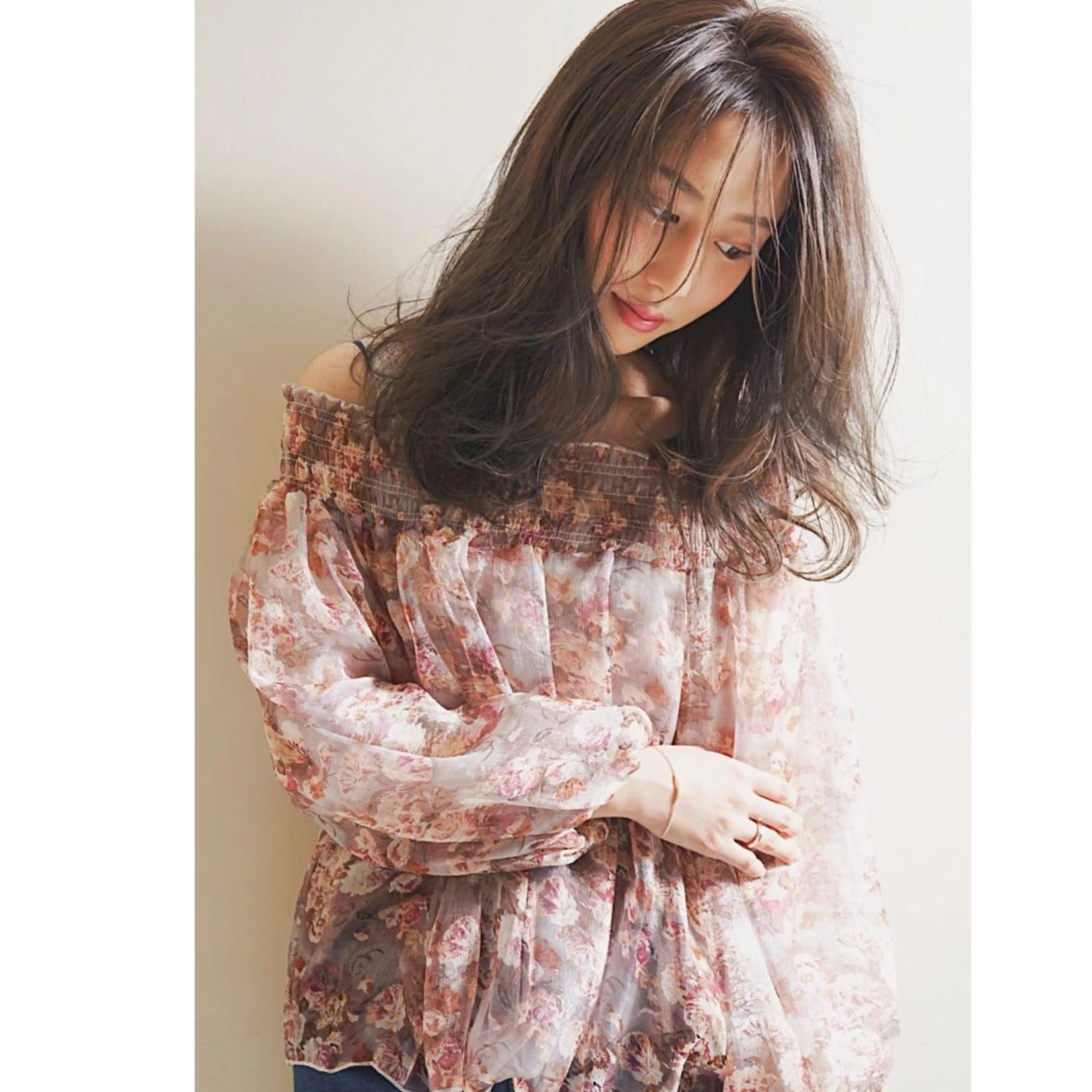 ロング ✨艶ブリーチカラー ✨四ノ宮裕己のヘアスタイル