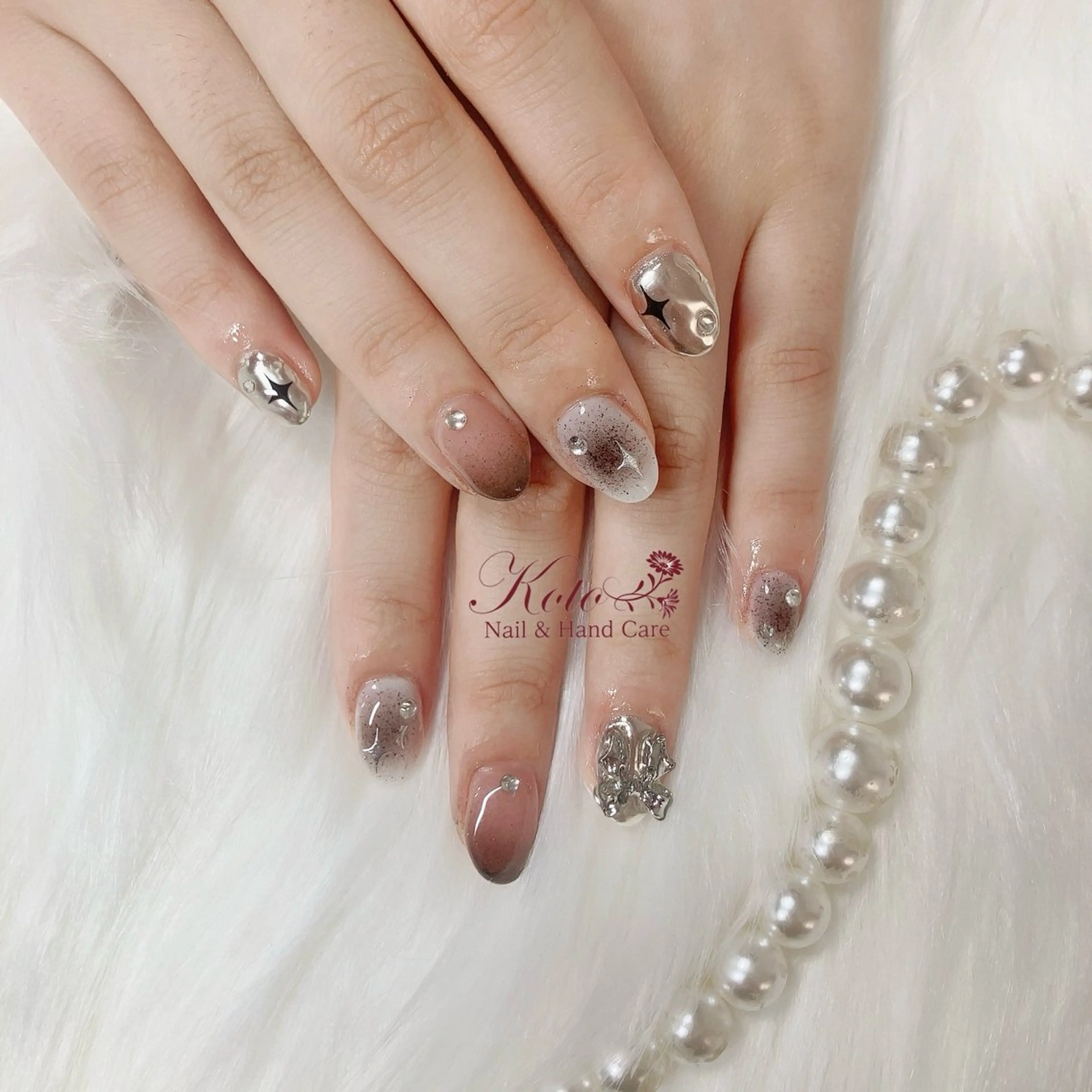 ネイル 長さ出し ジェルネイル ミラーネイル 持ち込み ニュアンスネイル ハンドネイル Nail Salon KOTOのネイルデザイン