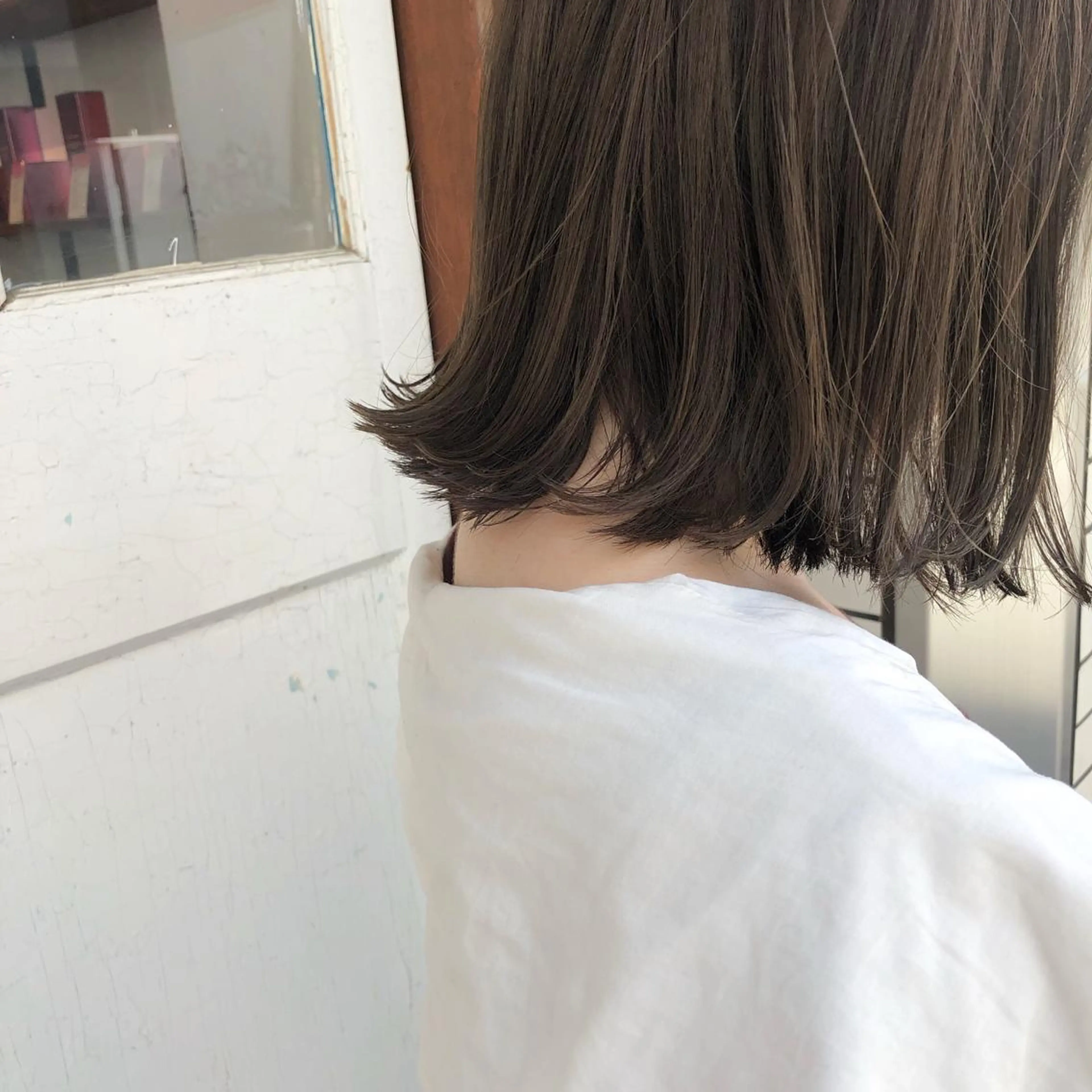 ミディアム カット 横山 莉奈のヘアスタイル