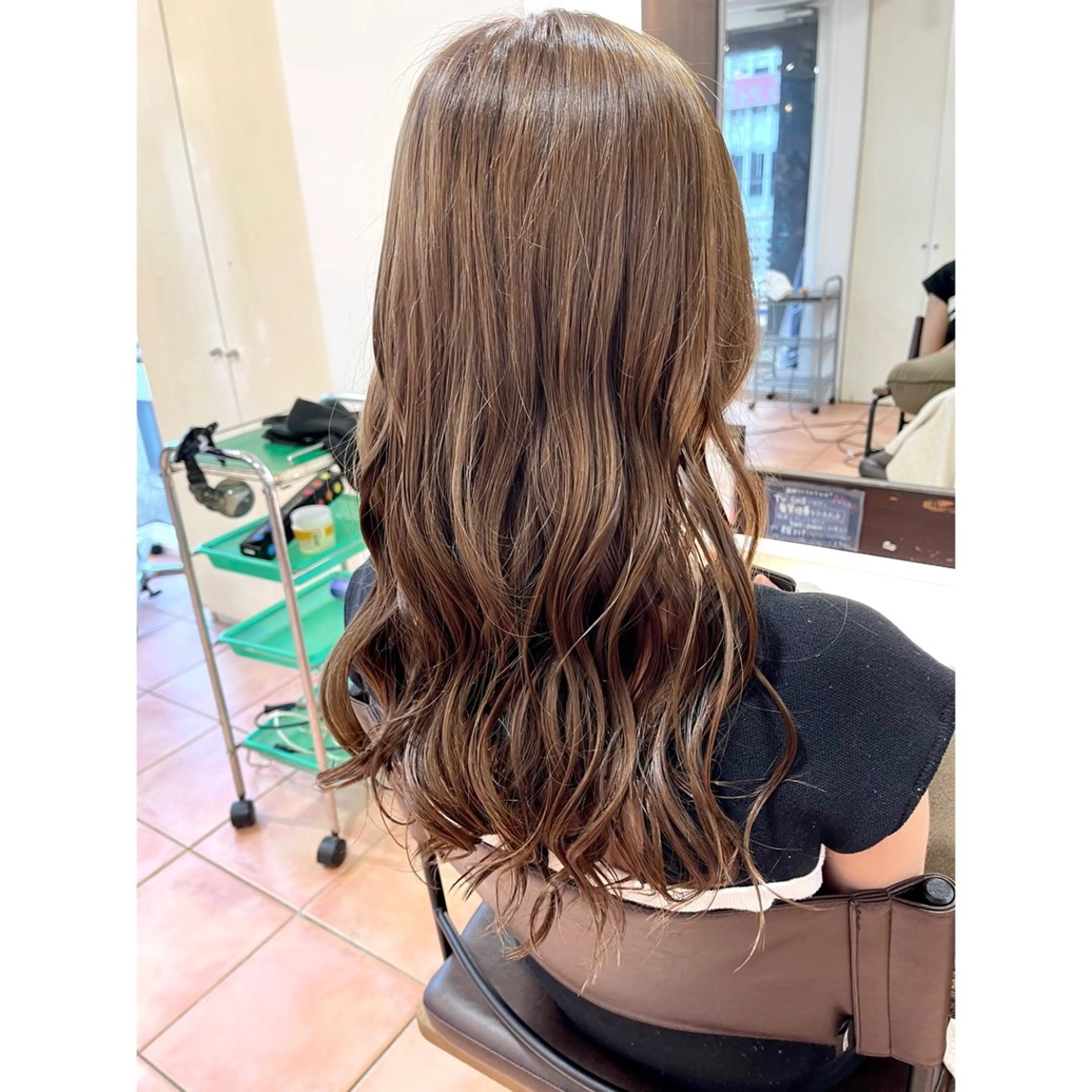 ロング カラー ヘアアレンジ カット ヘアカラー トリートメント 🦋エクステ/透明感 カラー🦋宮川莉央のヘアスタイル