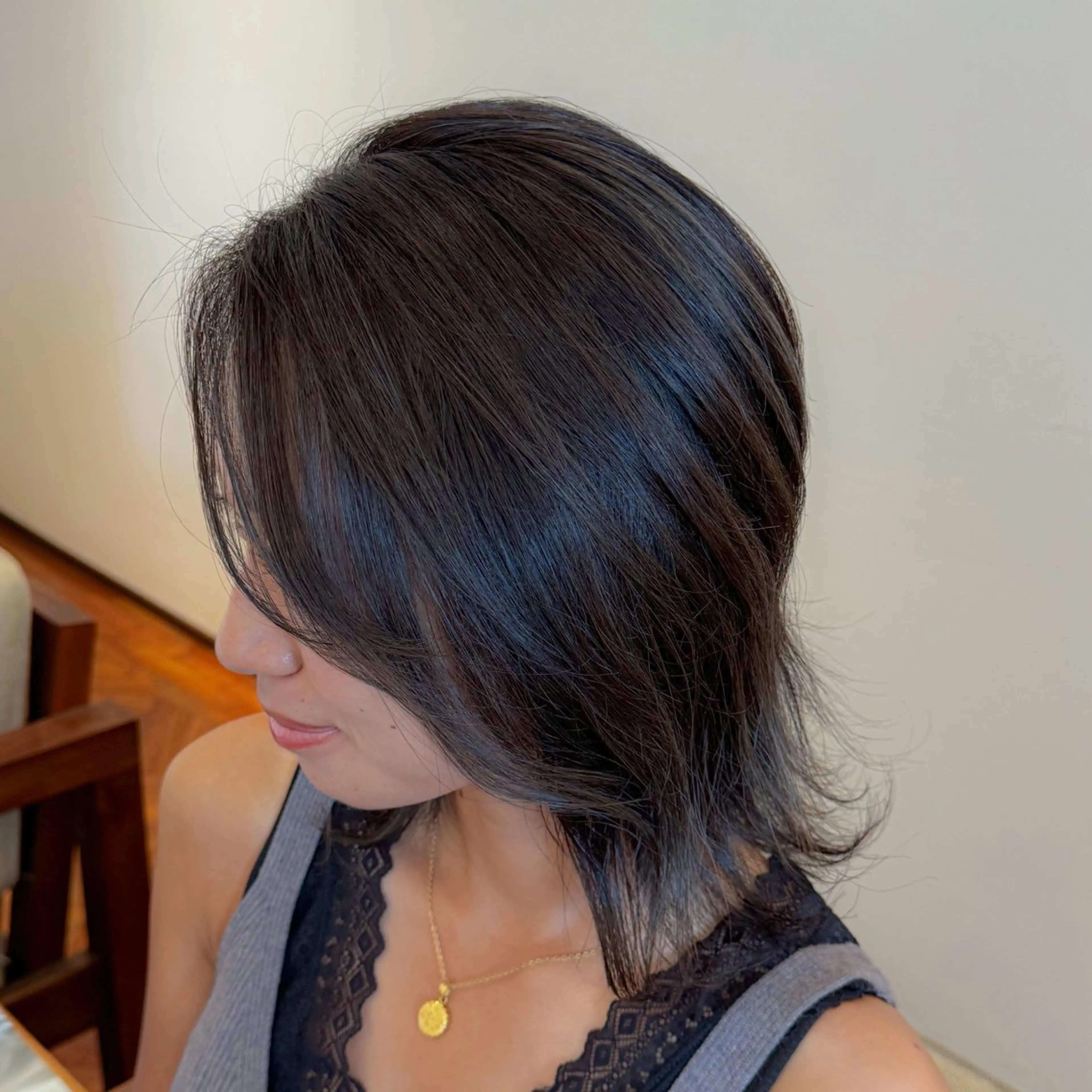 ミディアム カラー グレージュ ハイライトカラー ハイライト ヘアカラー 吉田 新平のヘアスタイル