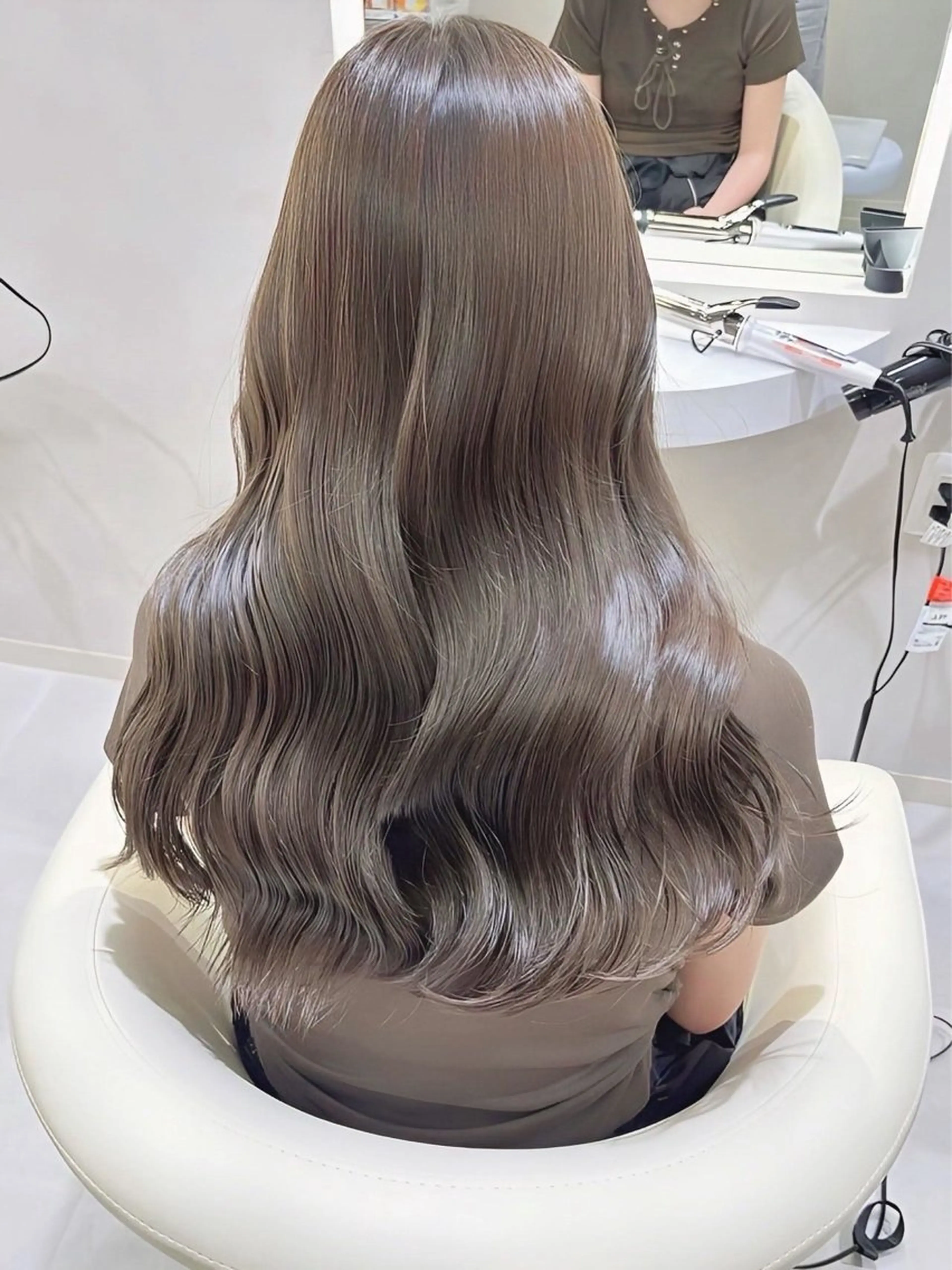 ロング カラー 艶カラー／ 夢叶のヘアスタイル