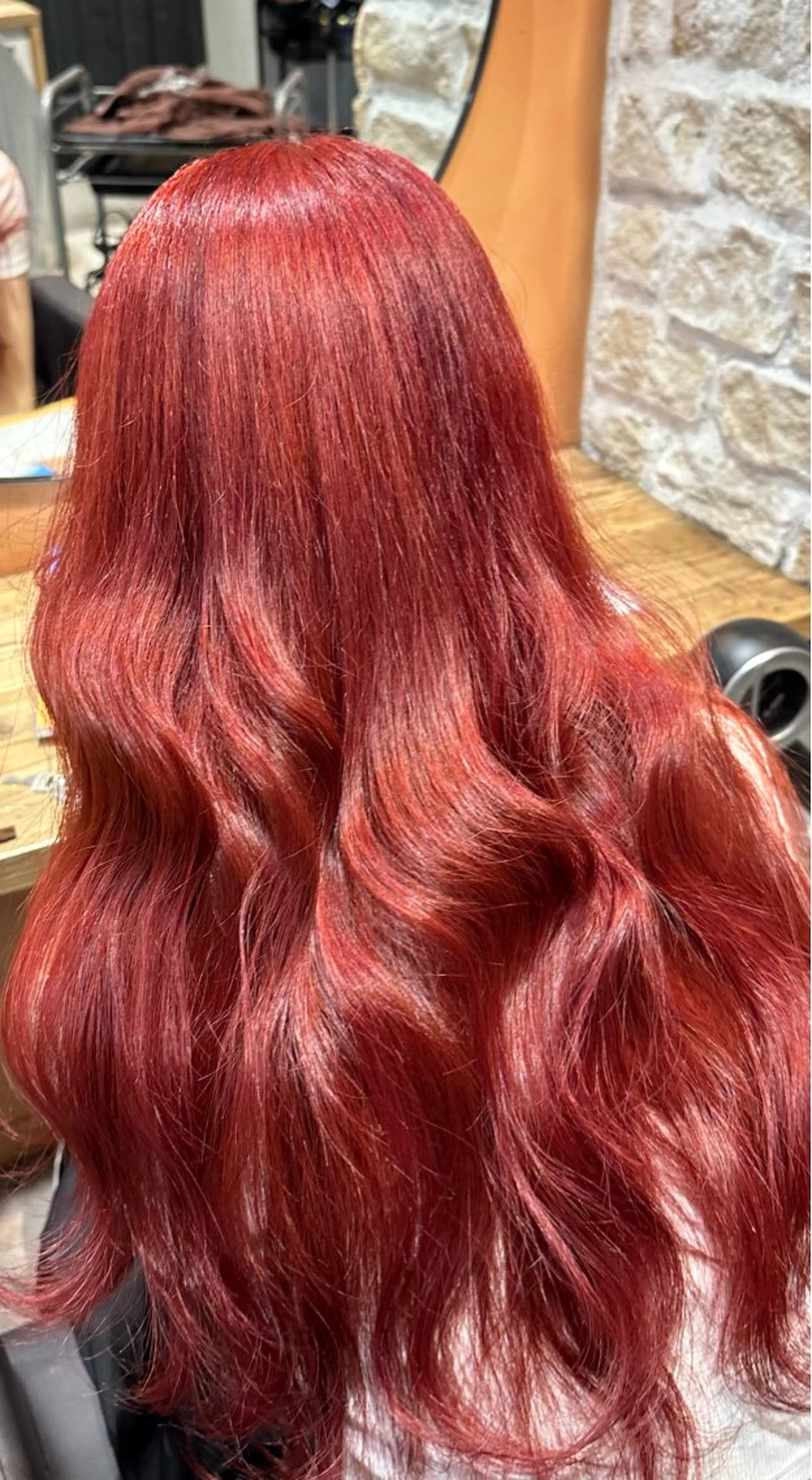 ロング カラー ブリーチ ボルドーカラー カット ヘアカラー トリートメント yu-kiハイトーン /ブリーチ無しカラーのヘアスタイル