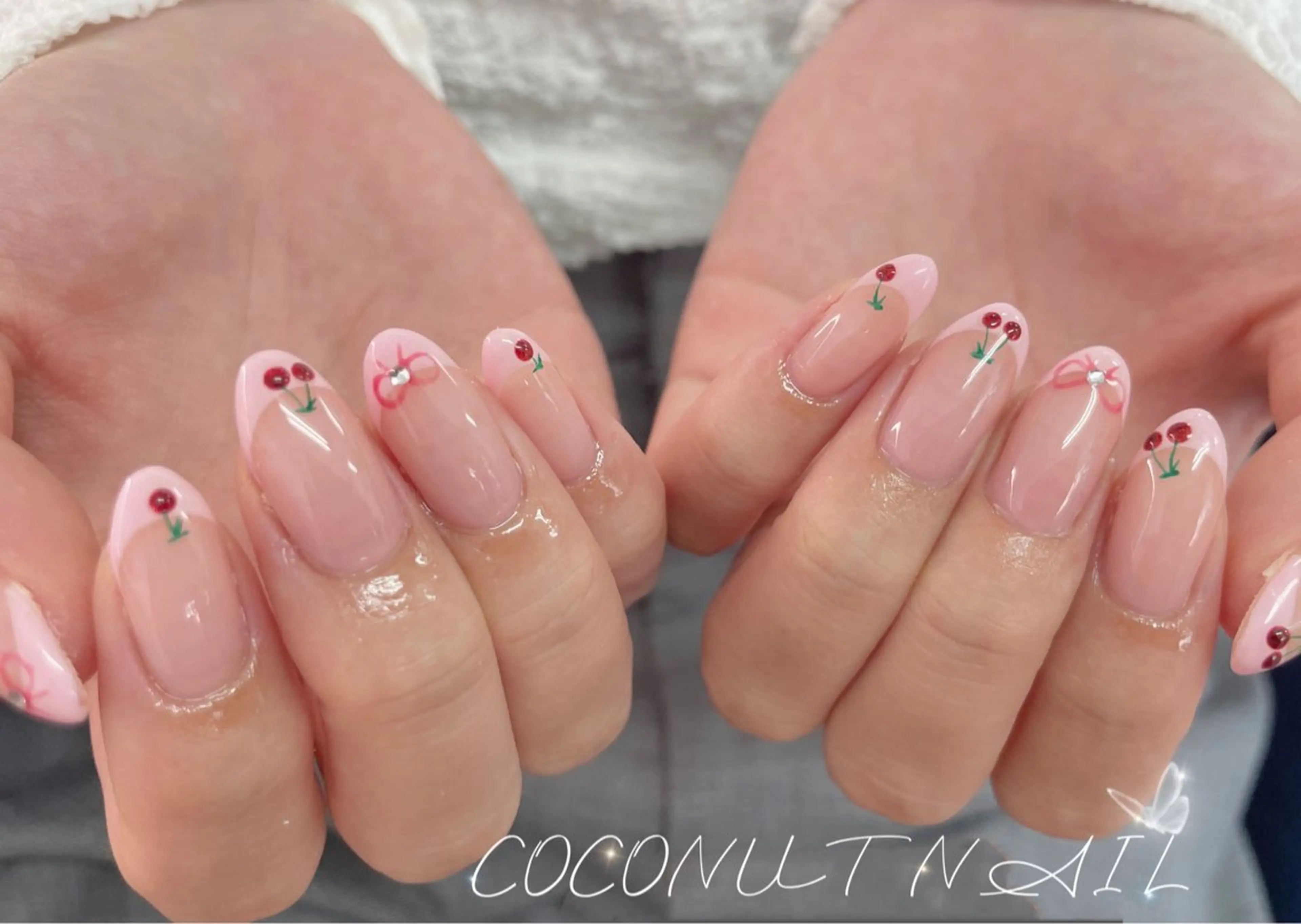 ネイル べっ甲ネイル フレンチネイル キラキラネイル マグネットネイル 大理石ネイル(マーブル) ハンドネイル 神田 ココナッツのネイルデザイン