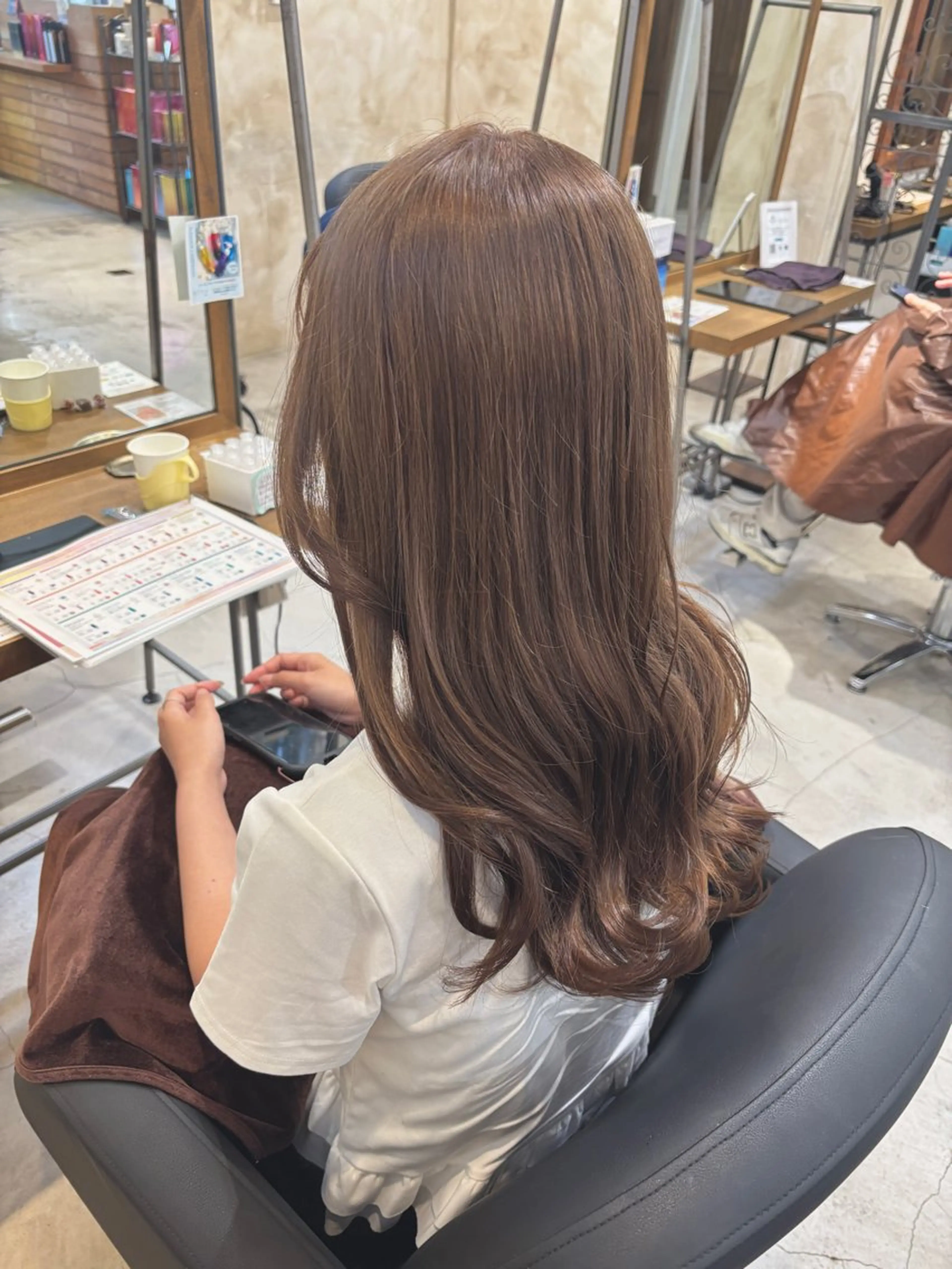 ロング カラー ベージュカラー ブリーチ ミルクティーベージュ カット ヘアカラー トリートメント ツヤカラー🫧Sae ネイルモデル募集中のヘアスタイル