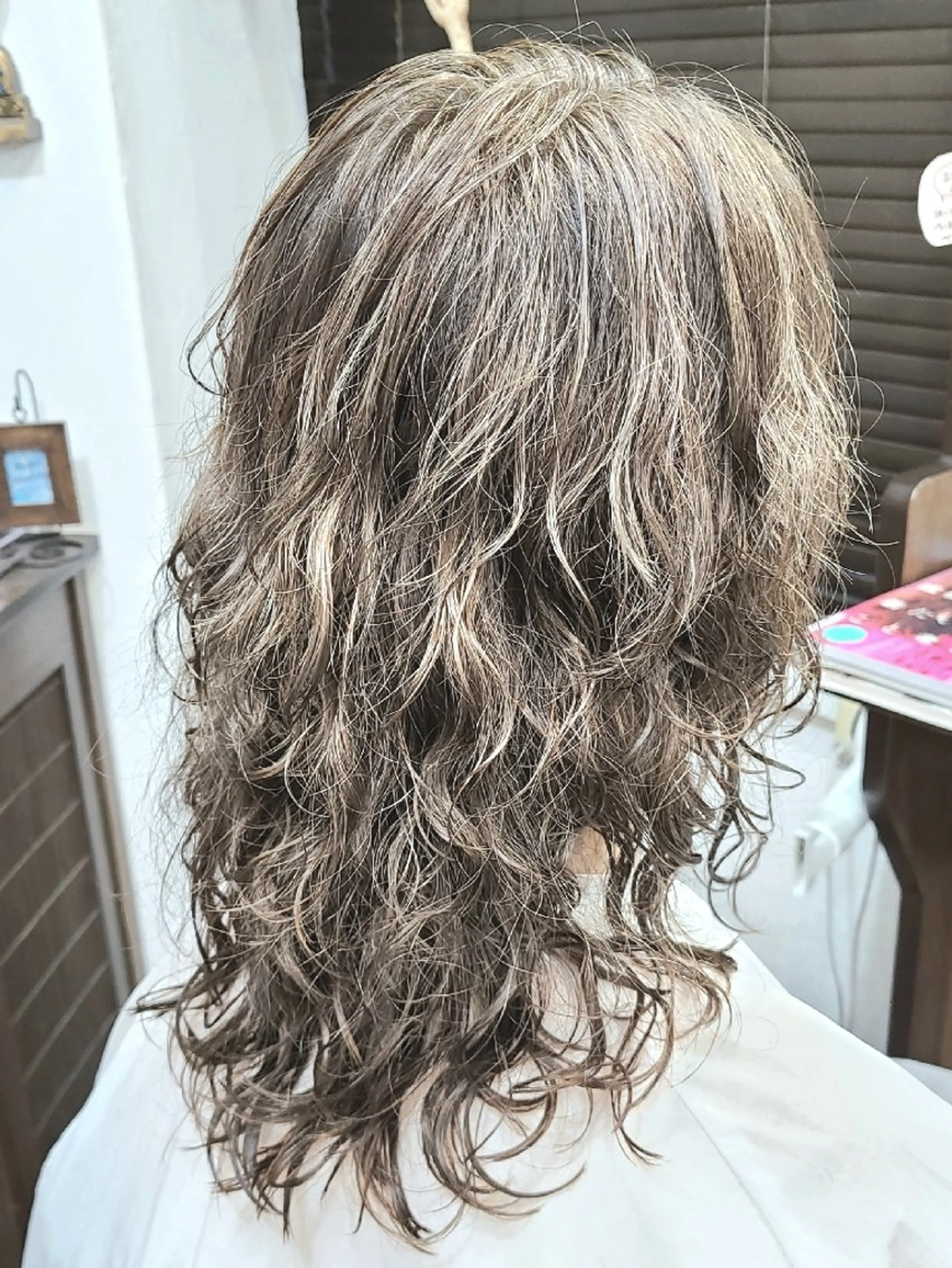 ロング パーマ カラー 【大宮】デザイナー Anne 諳 アンのヘアスタイル