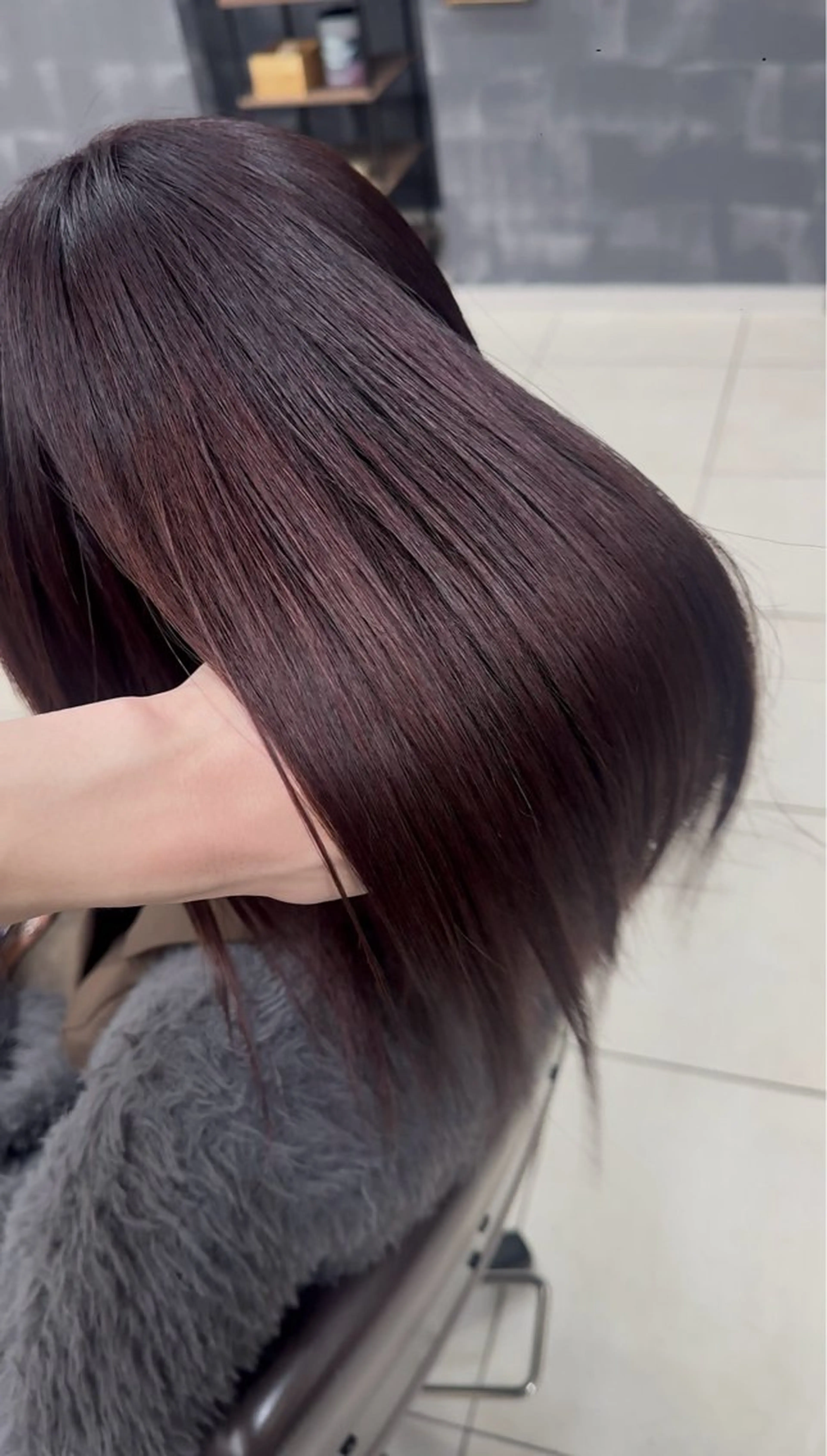 ミディアム カラー ブリーチ 透明感カラー ブリーチなしカラー ヘアカラー Laulu 佐藤壮也のヘアスタイル