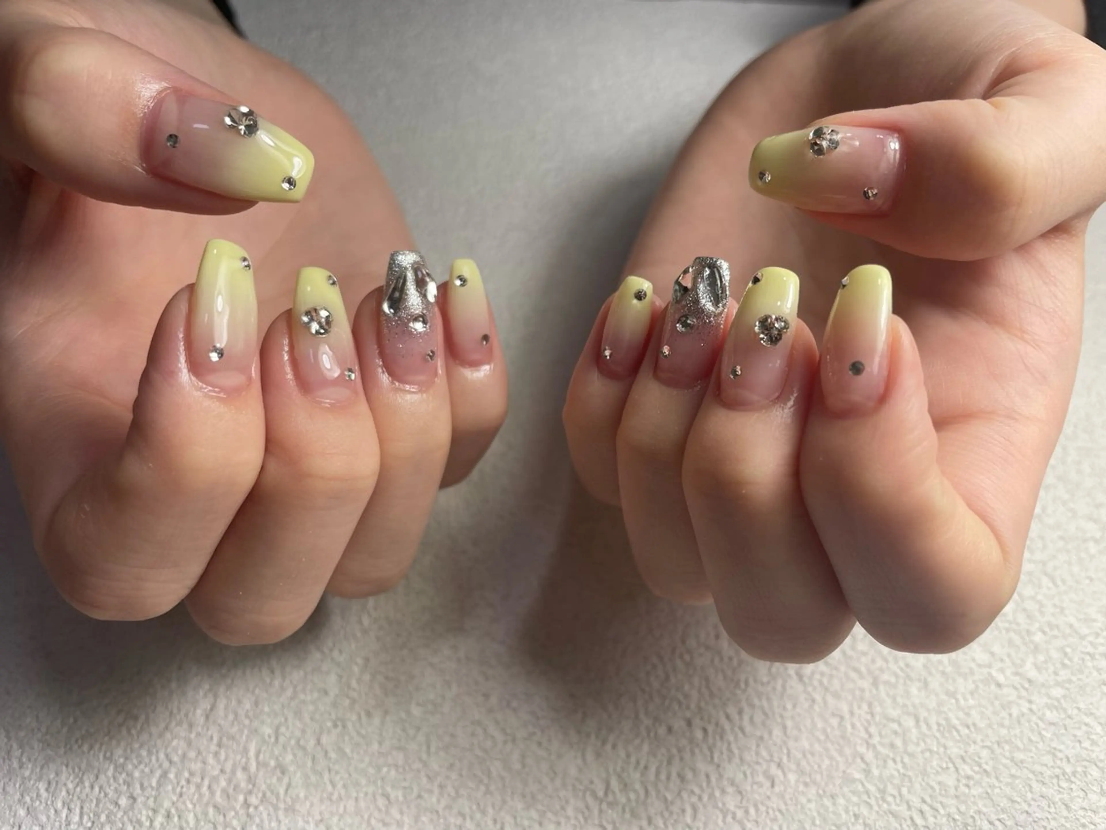 ネイル ハンドネイル LILN/ NATSUMIのネイルデザイン