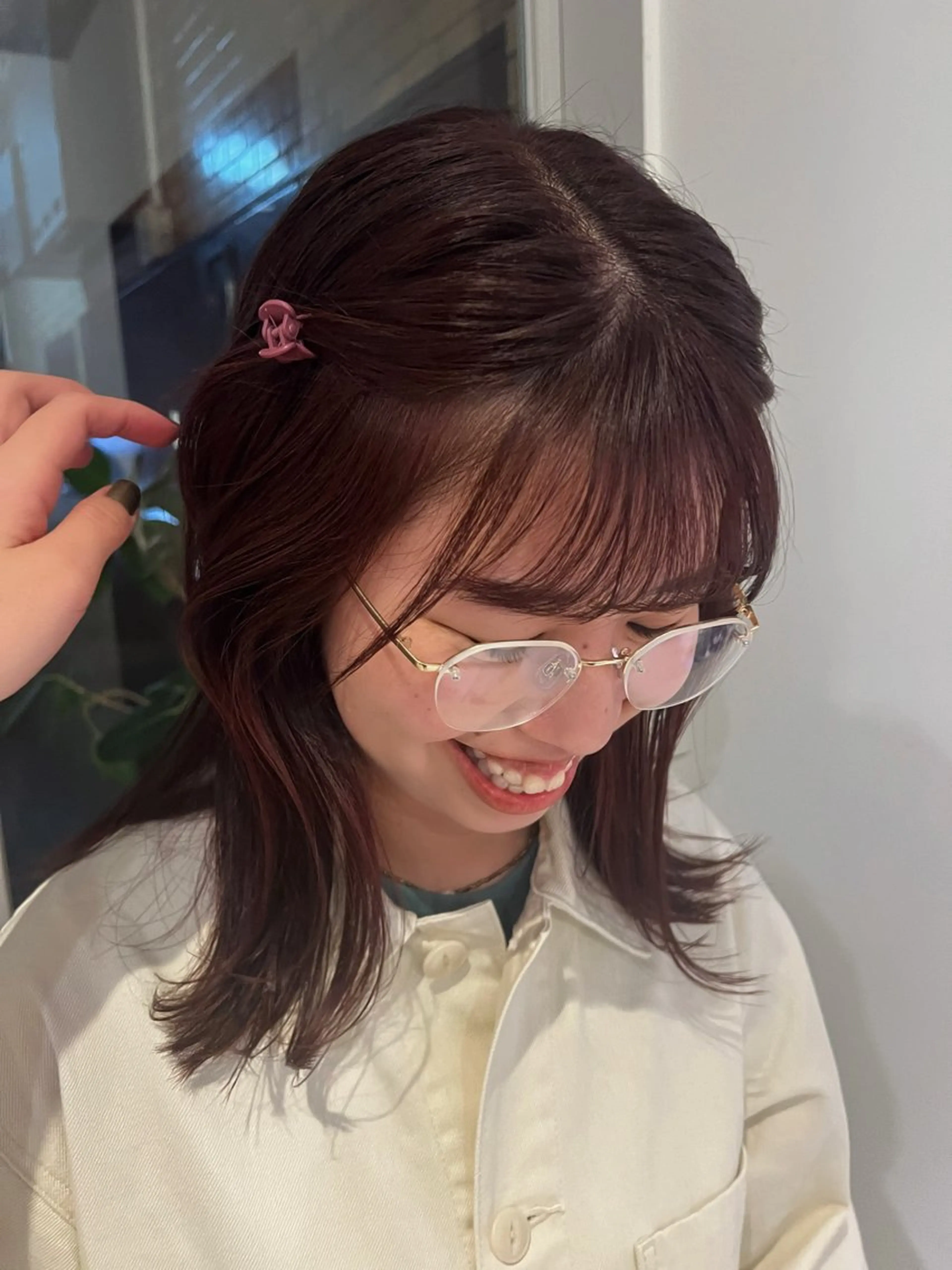 カラー ボルドーカラー 南部 綾音のヘアスタイル