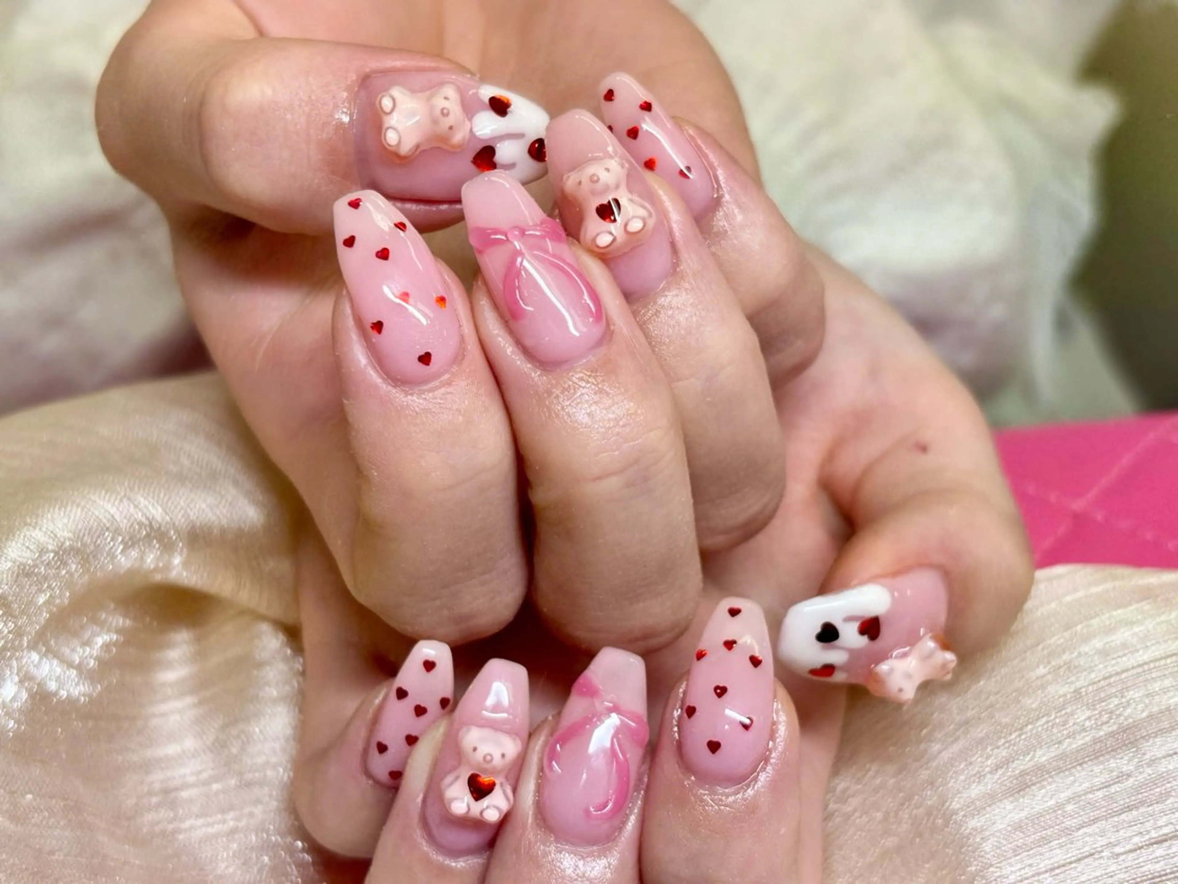 ネイル 持ち込み ワンホンネイル ハンドネイル ハンドケア ETE LUNA NAILのネイルデザイン