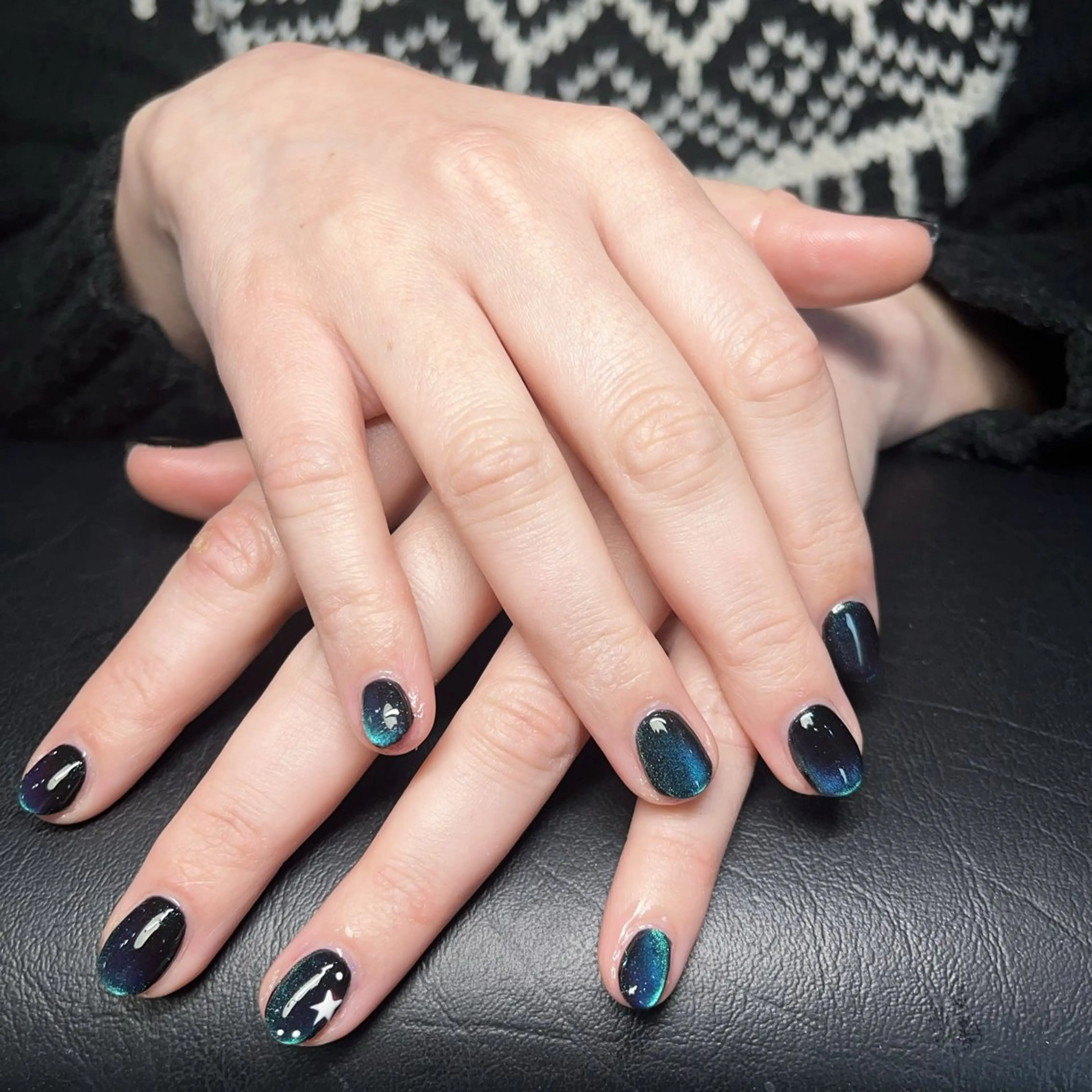 ネイル ハンドネイル アユリ リリのネイルデザイン