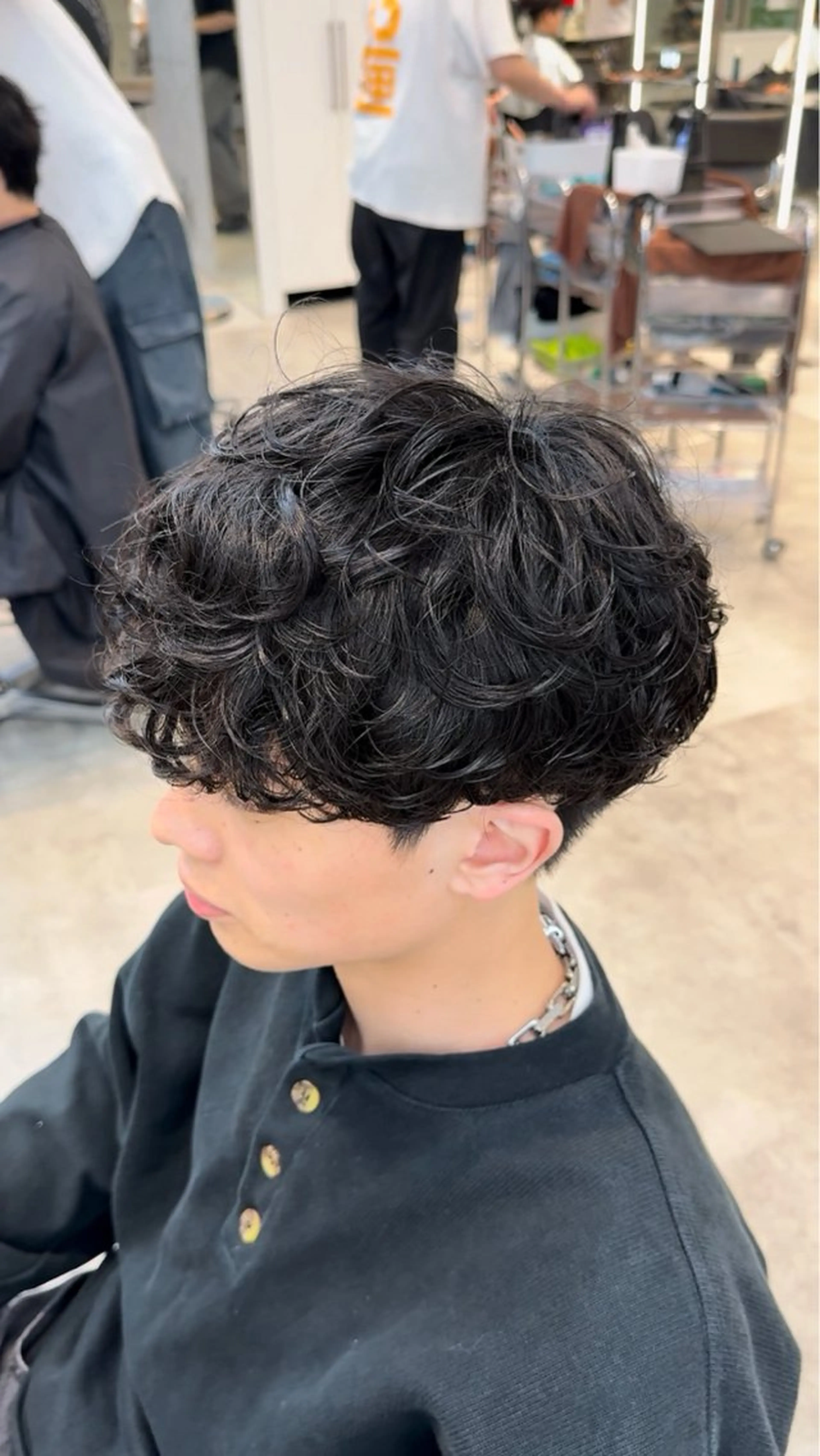 カット+シャドウパーマ+3stepトリートメント🥷の写真