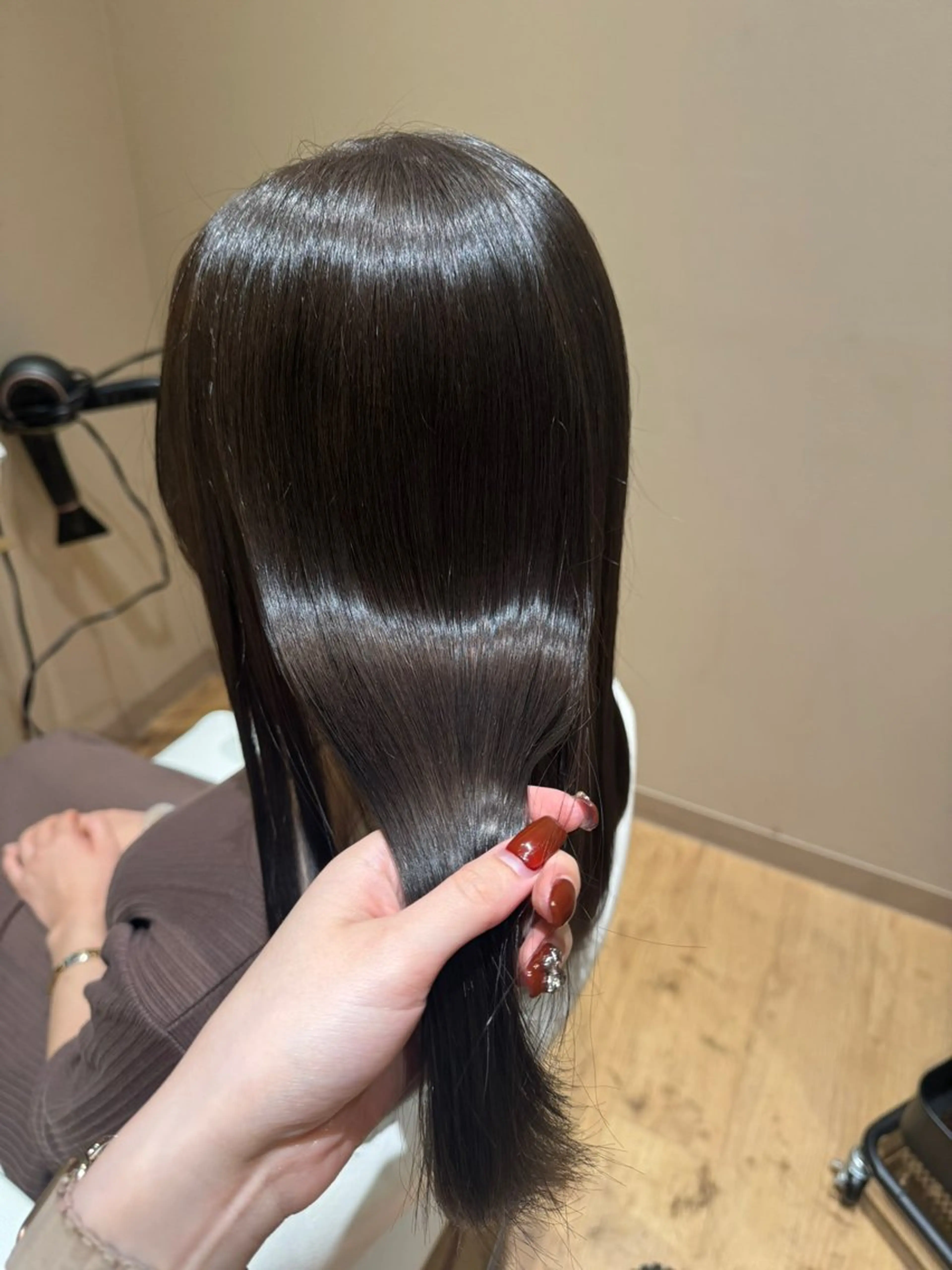 ロング カット ヘアカラー トリートメント 黒島優香🦋 /縮毛矯正/髪質改善のヘアスタイル