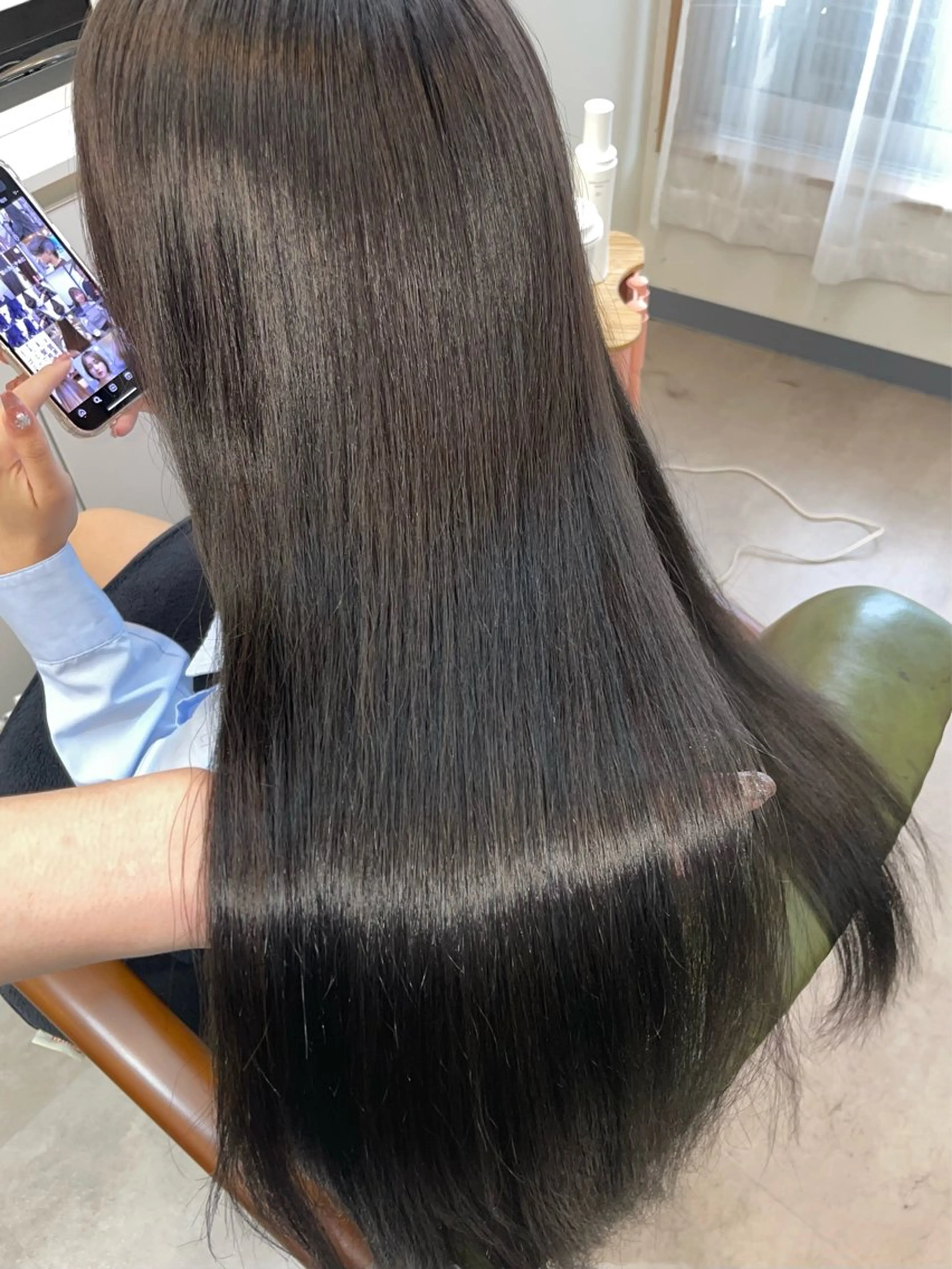 ロング アッシュ アッシュグレー アッシュグレージュ ケアカラー 髪質改善 チヒョ🦋 韓国hair🇰🇷のヘアスタイル