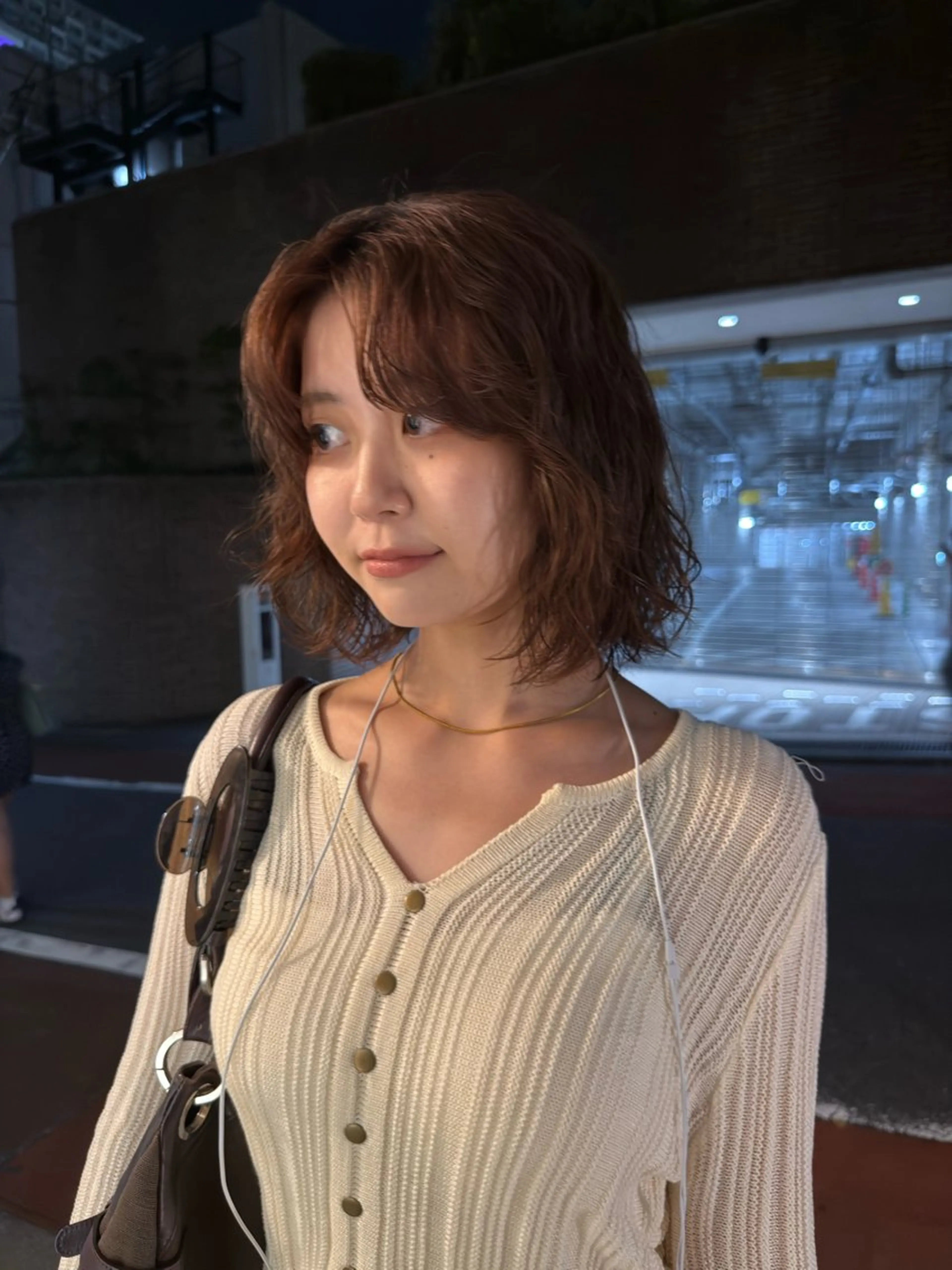 ミディアム カラー パーマ ミディアムパーマ ブラウンカラー ボブ カット ヘアカラー パーマ トリートメント パーマ/ボブ /レイヤー チヒロのヘアスタイル