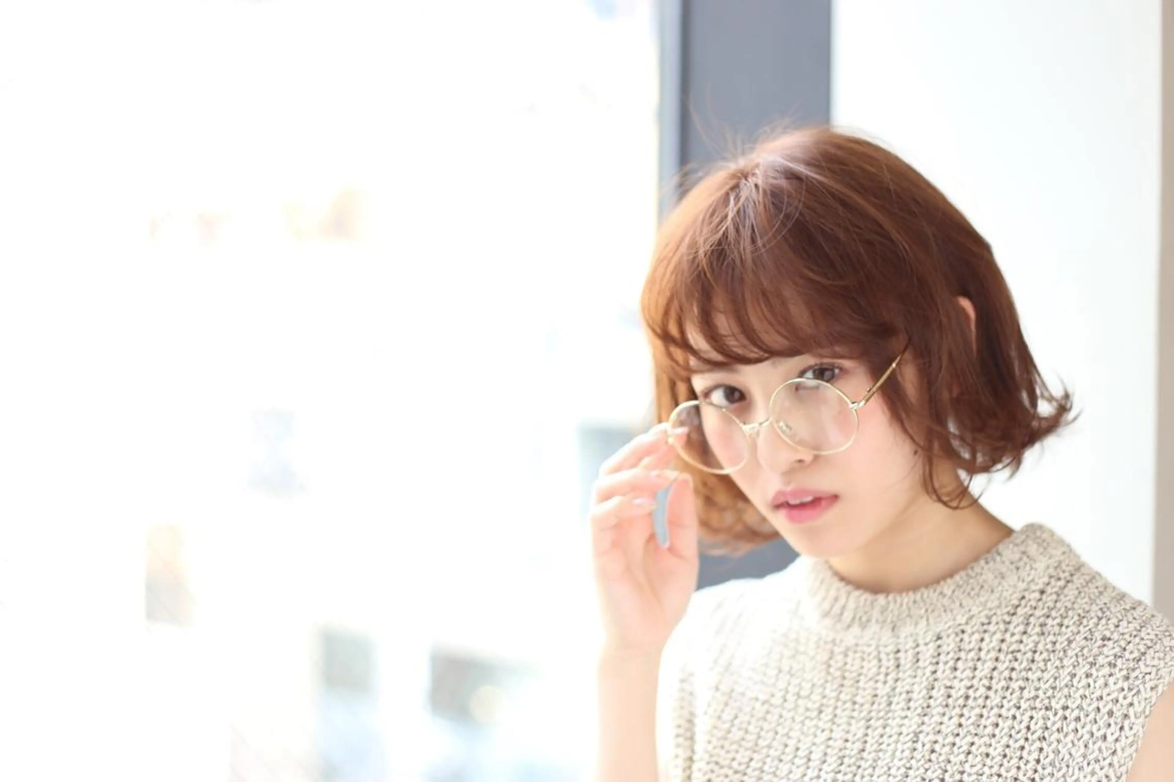 ミディアム 松島 涼花のヘアスタイル