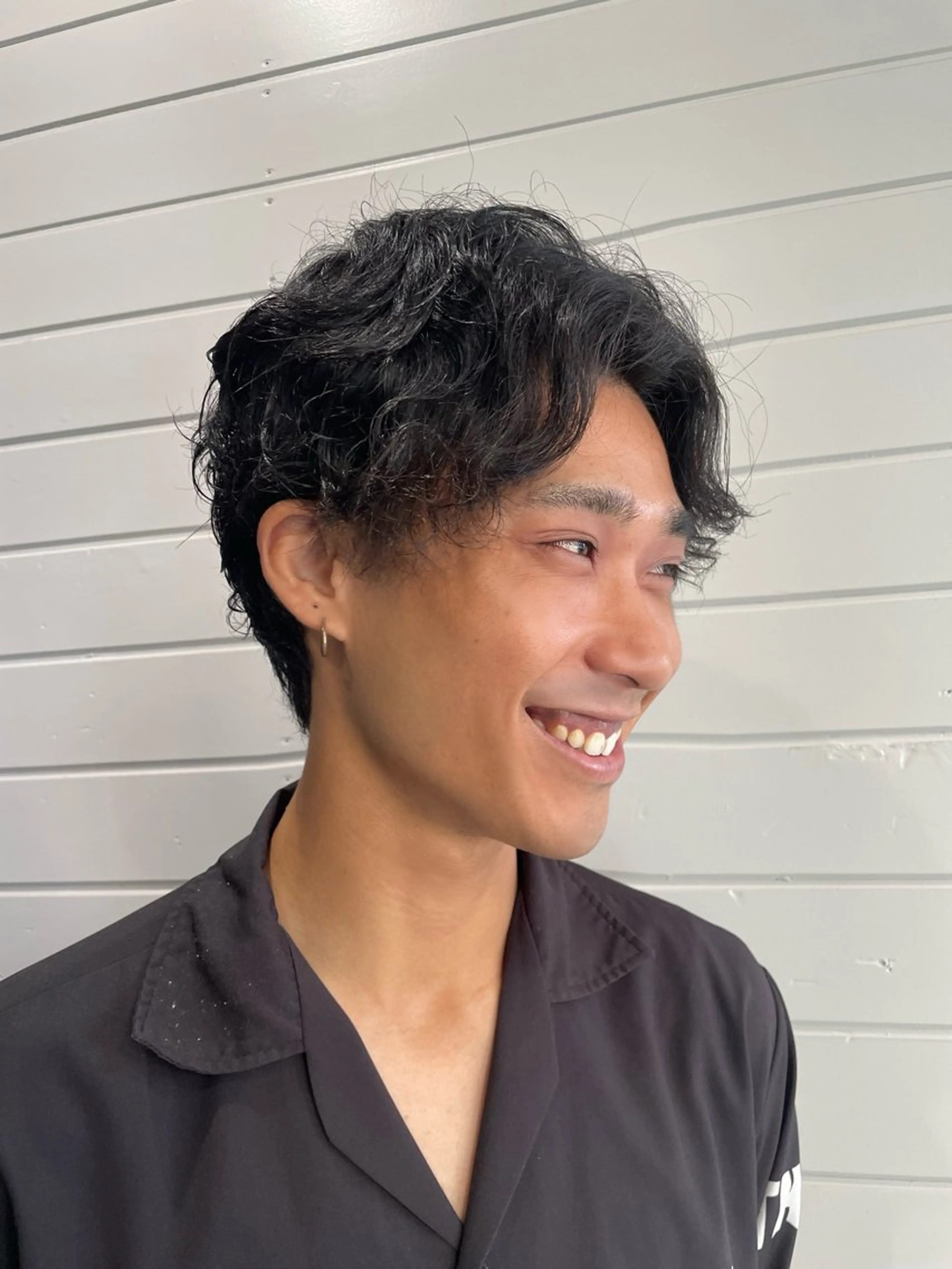 ショート パーマ メンズ センターパート 刈り上げ shiho/名駅💎 ケアカラー/ブリーチのヘアスタイル