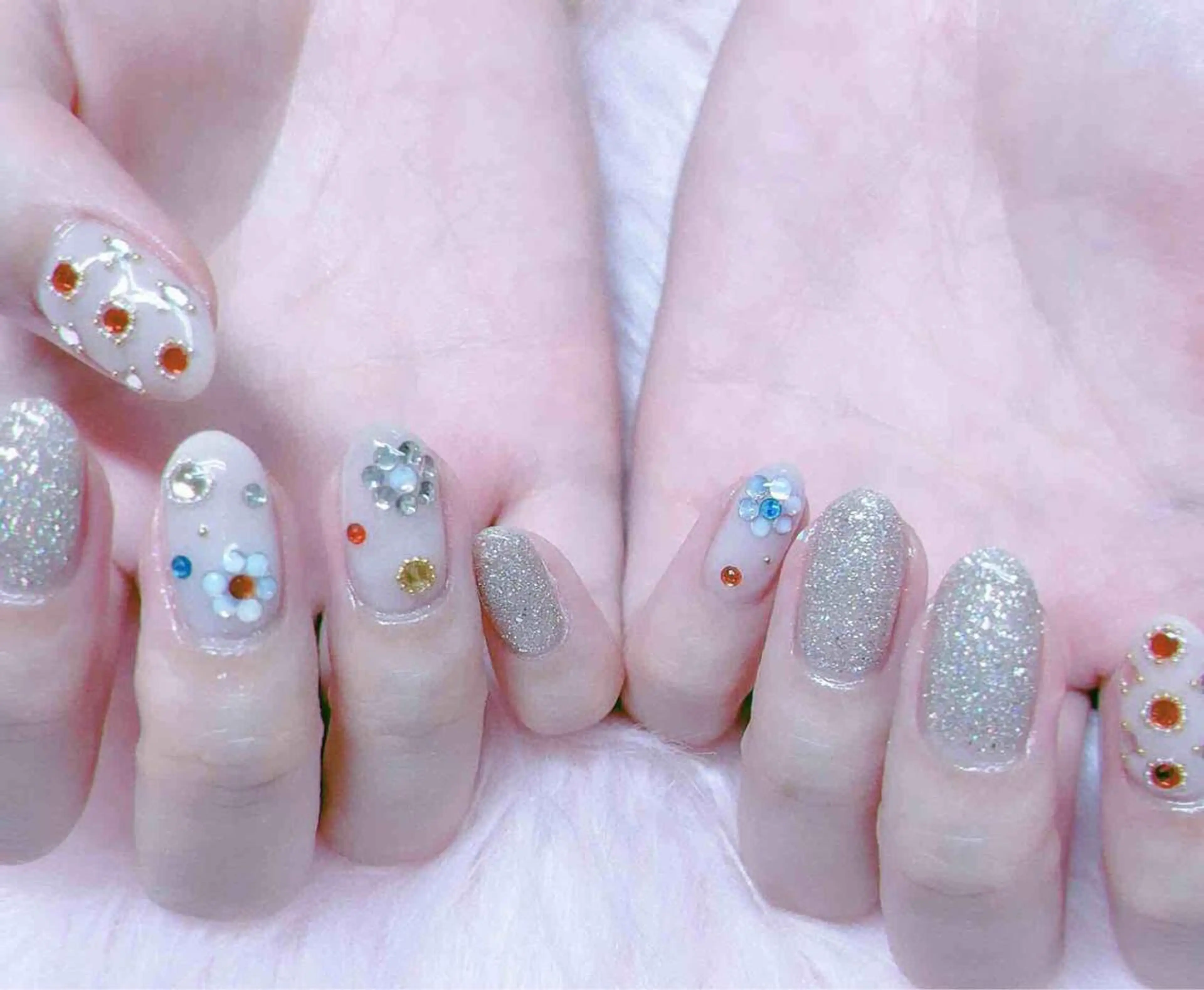ネイル ハンドネイル MoonNail ユリ🌸のネイルデザイン