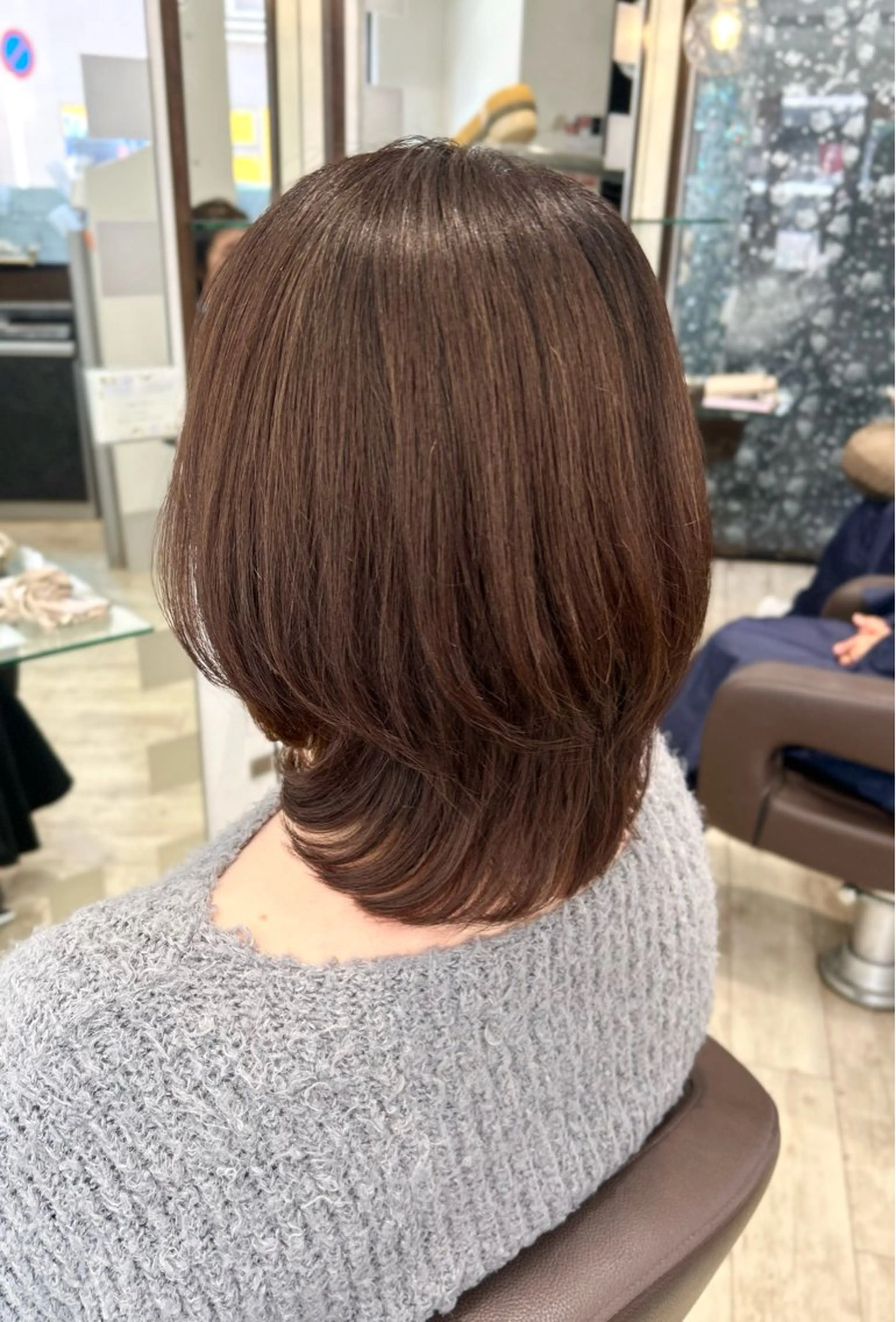 ミディアム ミディアムレイヤー レイヤーカット 花澤 文子のヘアスタイル