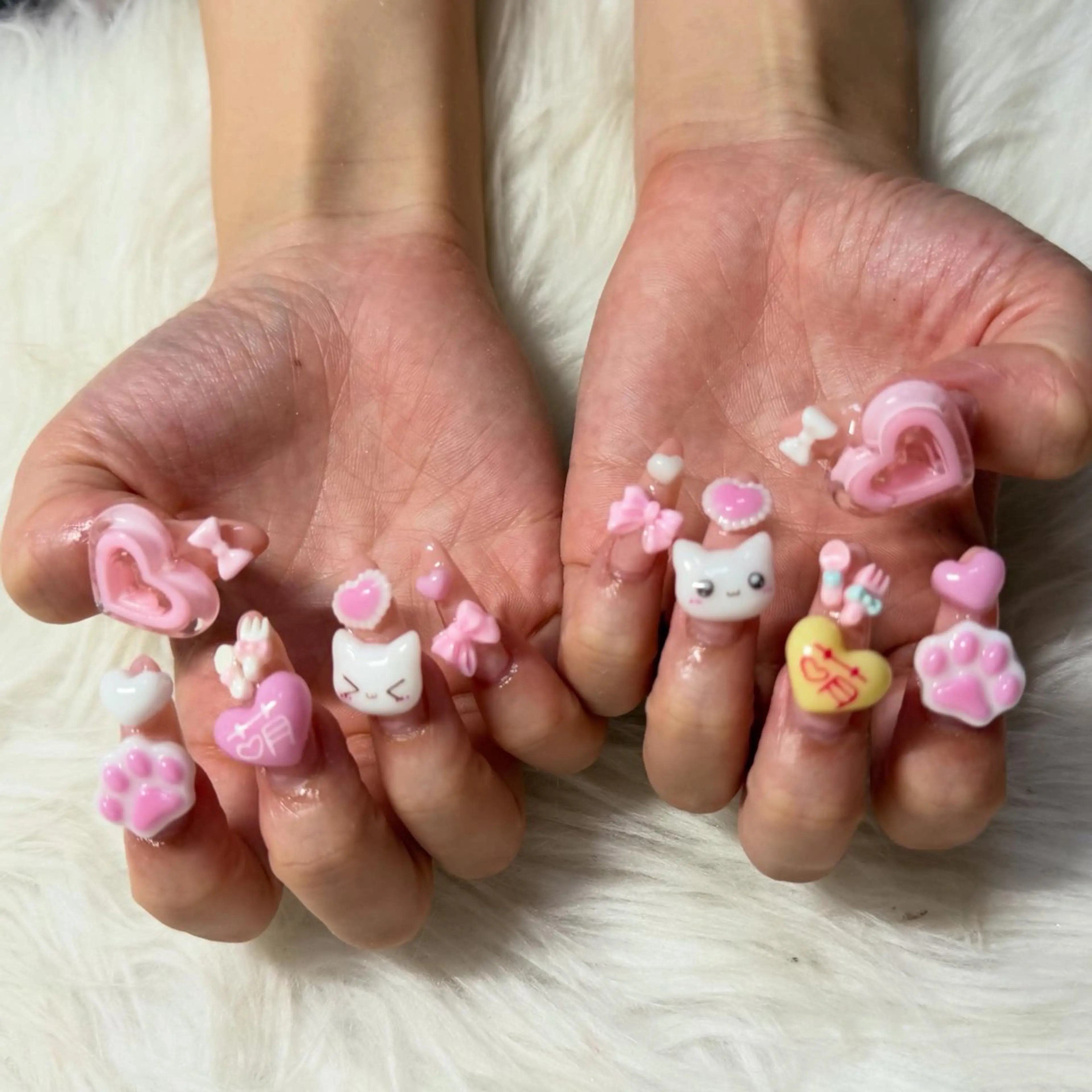 ロング ハンドネイル mao .のネイルデザイン