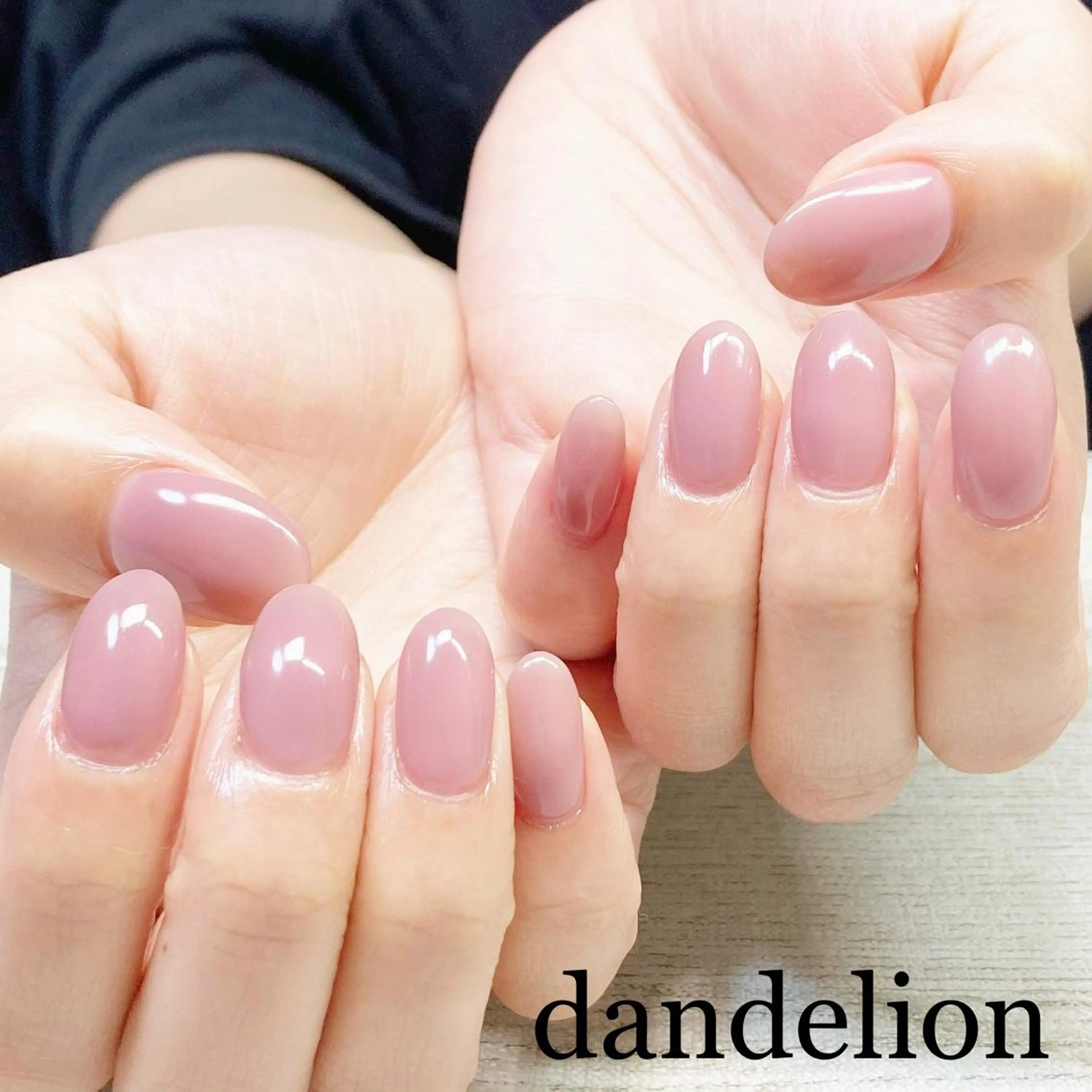 ネイル ハンドネイル ハンドケア dandelion ダンデライオンのネイルデザイン