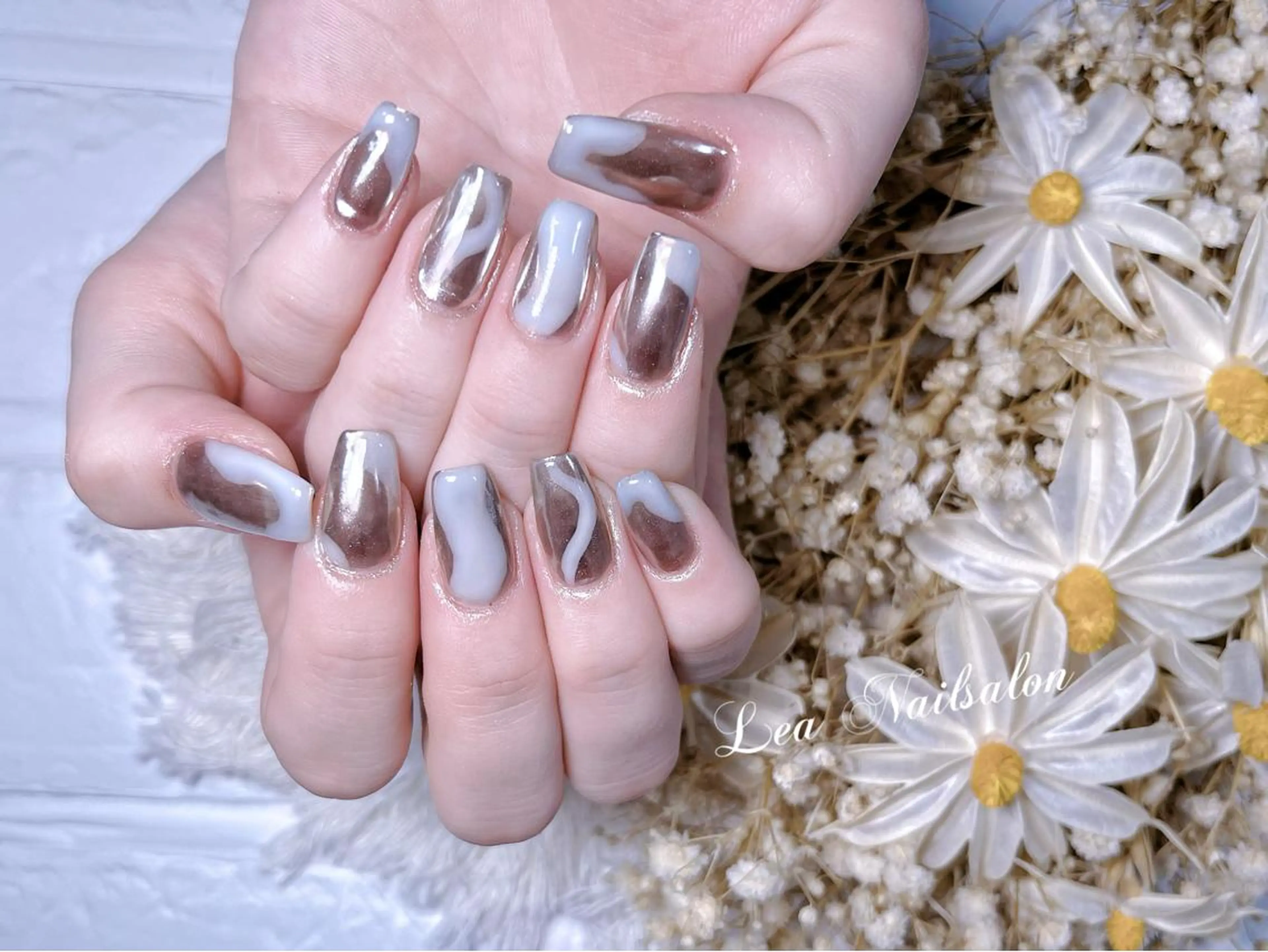 ミディアム カラー ネイル Le’a NailSalonのネイルデザイン