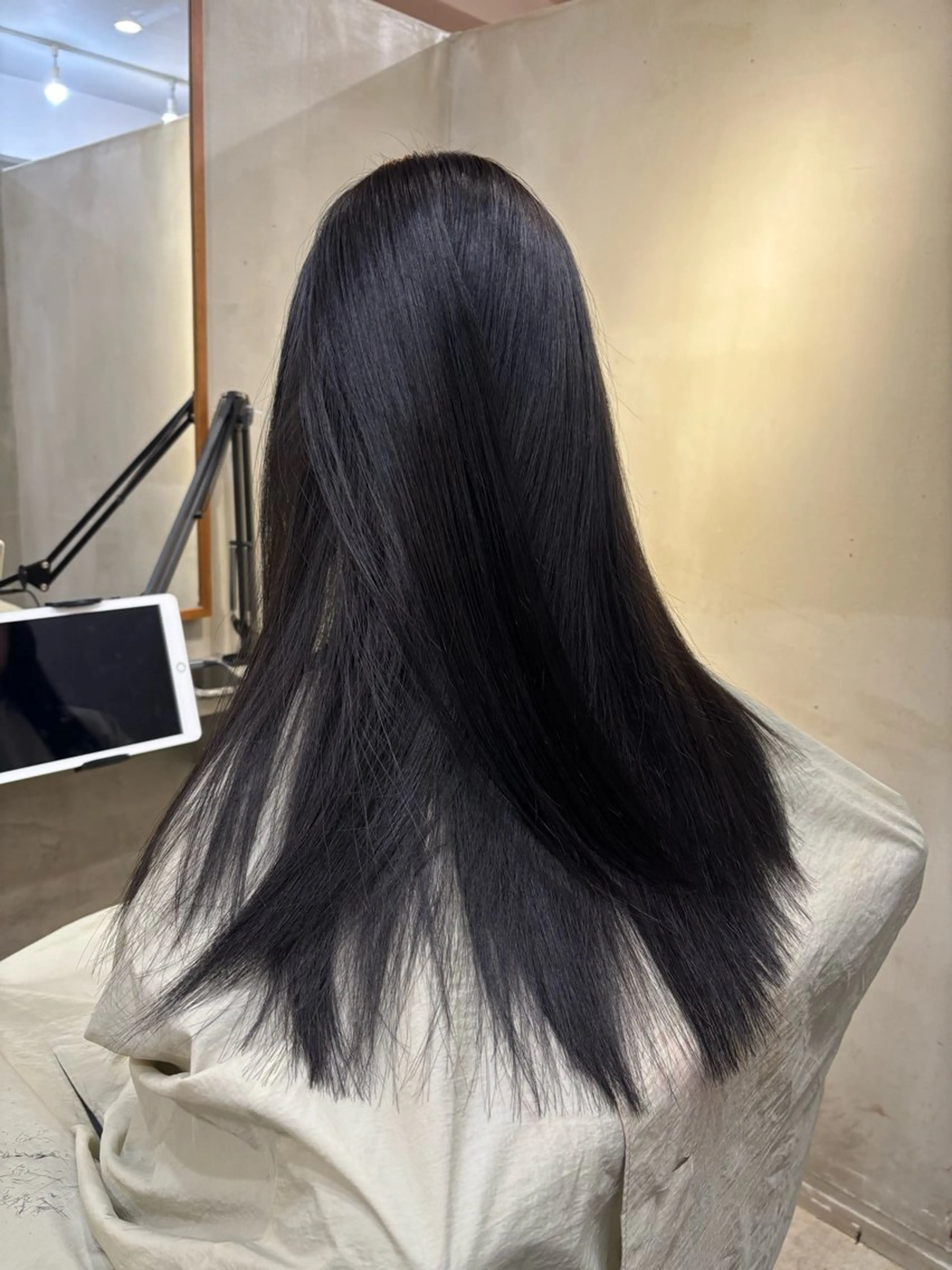 セミロング カラー ブルーカラー ヘアカラー VOYAGE所属・中園康 /カラー/ブリーチのヘアスタイル