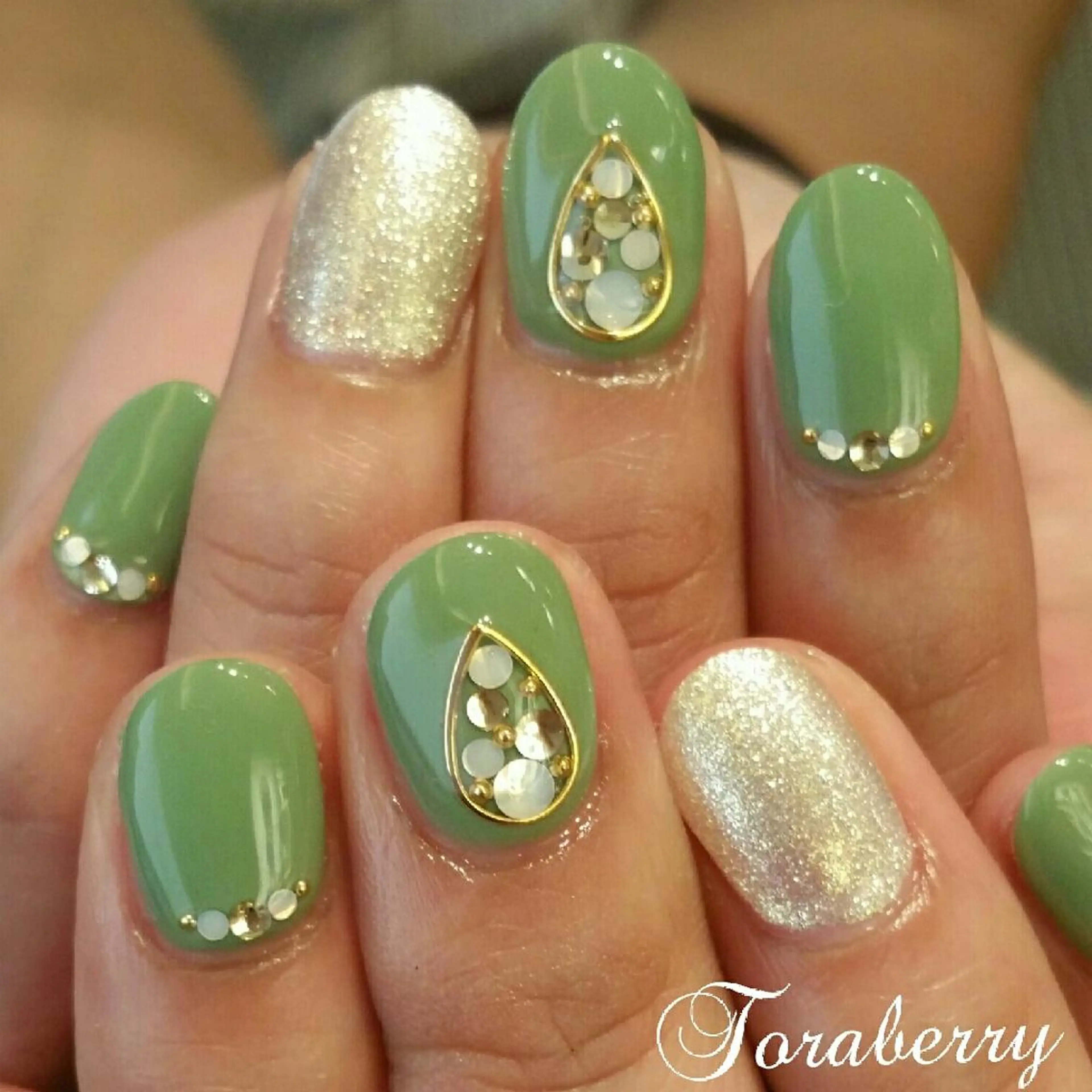 ネイル ネイリスト なつみのネイルデザイン