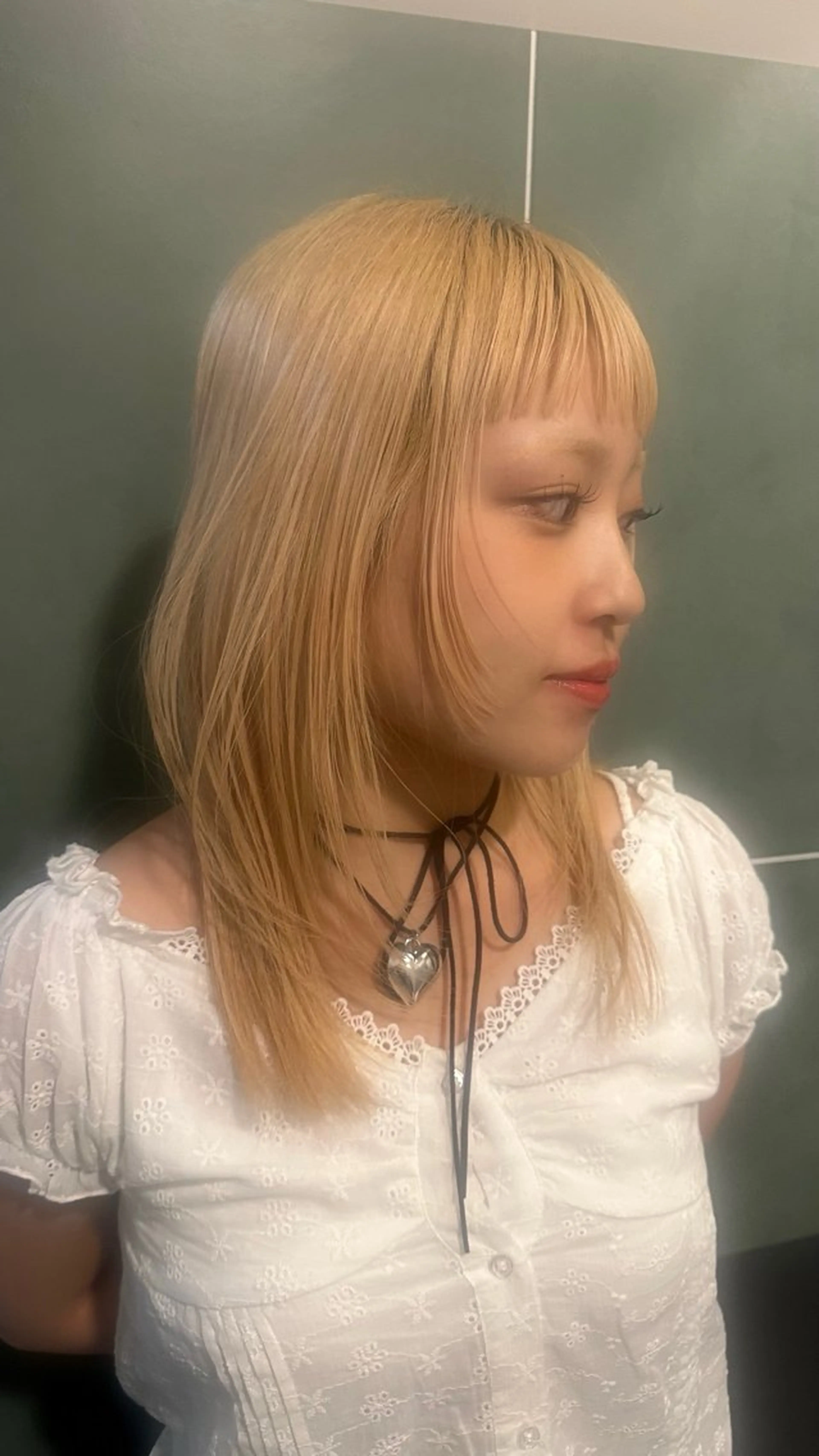 ミディアム 顔周りカット 彦坂 柚羽のヘアスタイル