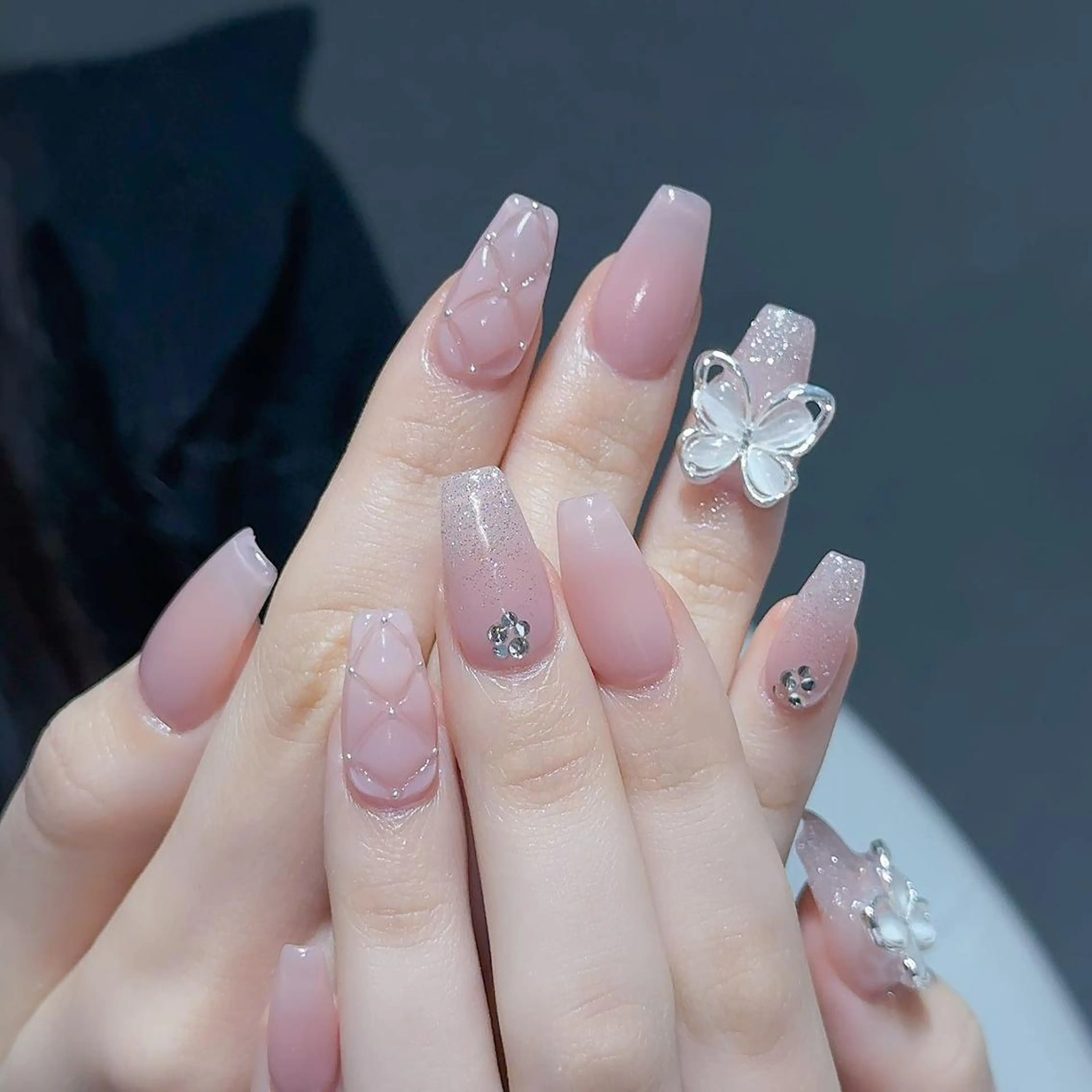 ネイル ハンドネイル Queens みなみのネイルデザイン