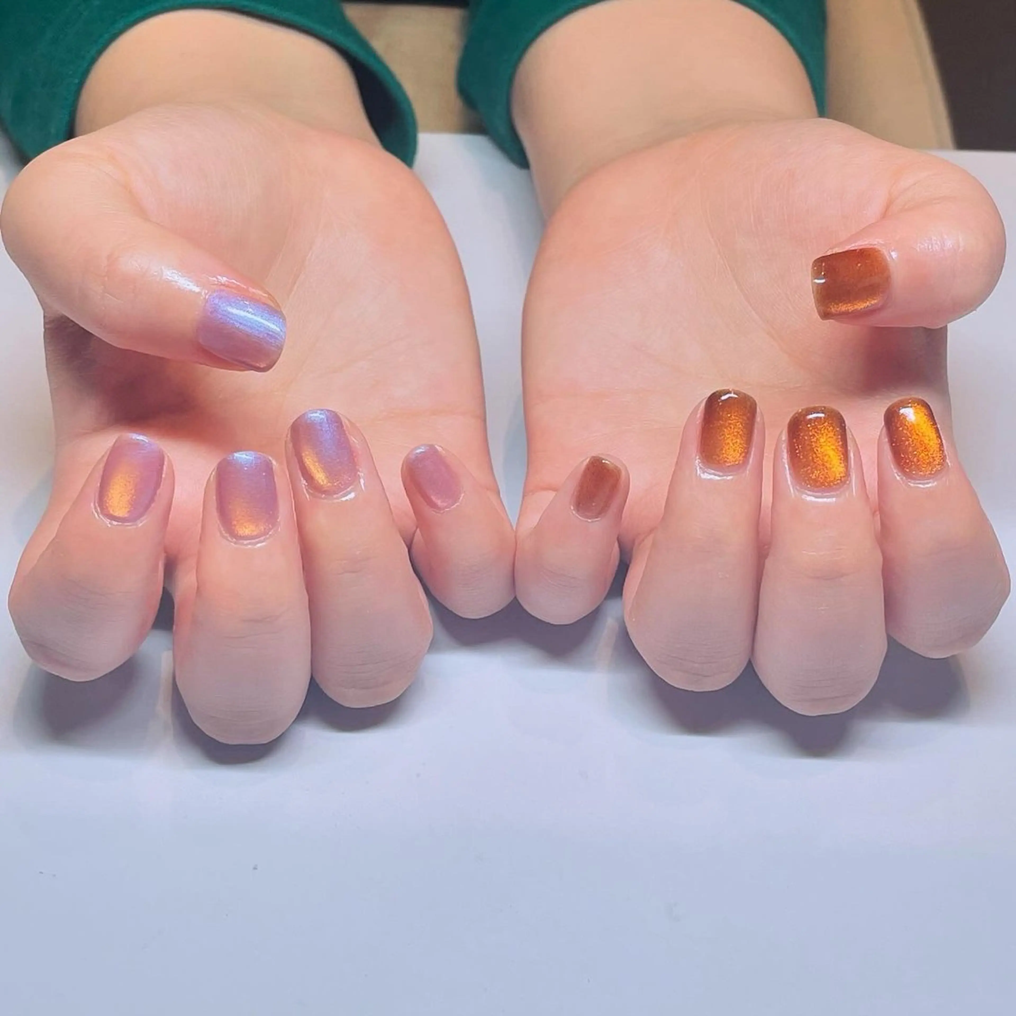 ネイル Rika🌼 シンプル•マグネットのネイルデザイン