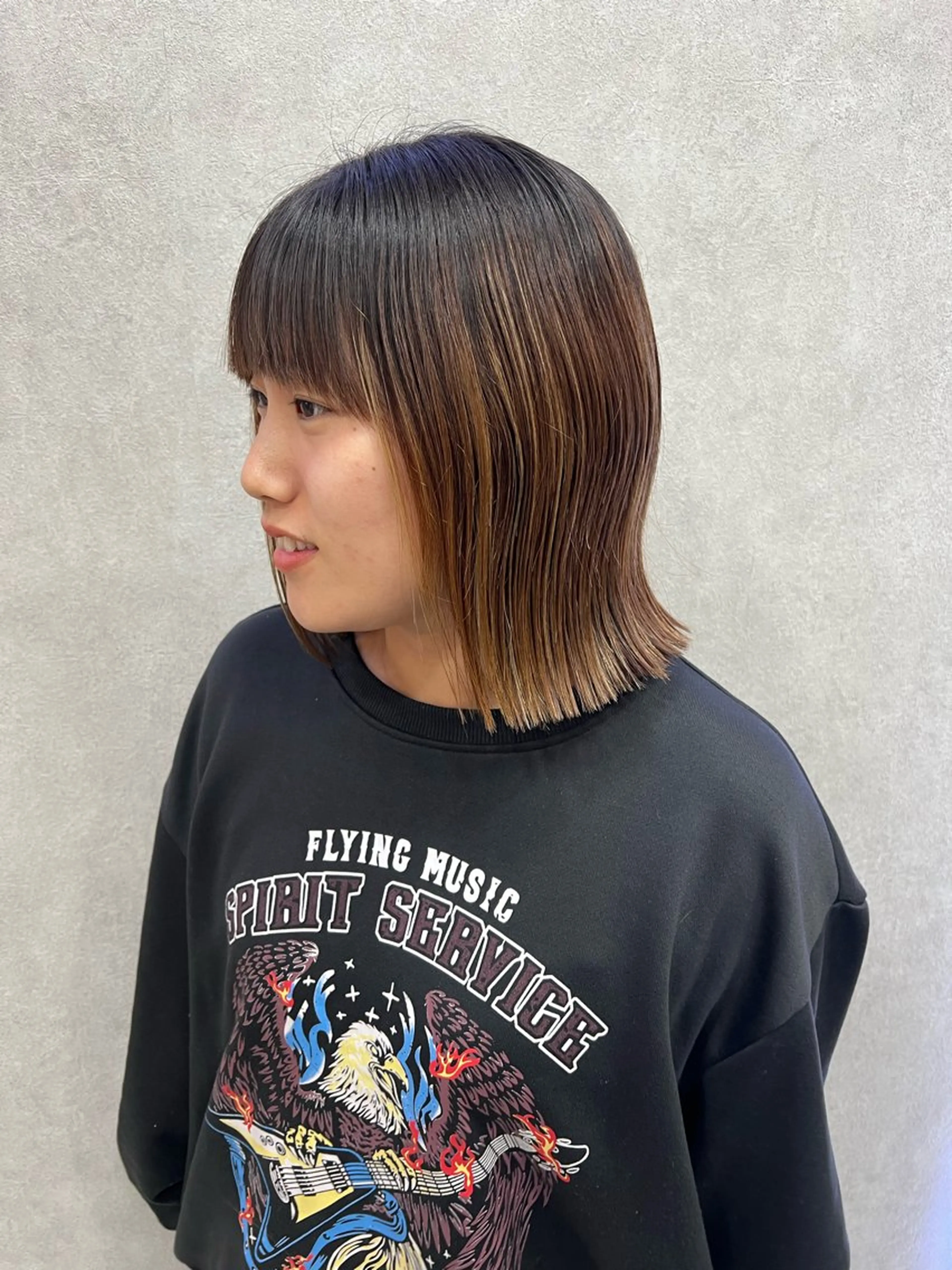 ミディアム ボブ 外ハネヘア 🐝Haney .haruka🐝のヘアスタイル