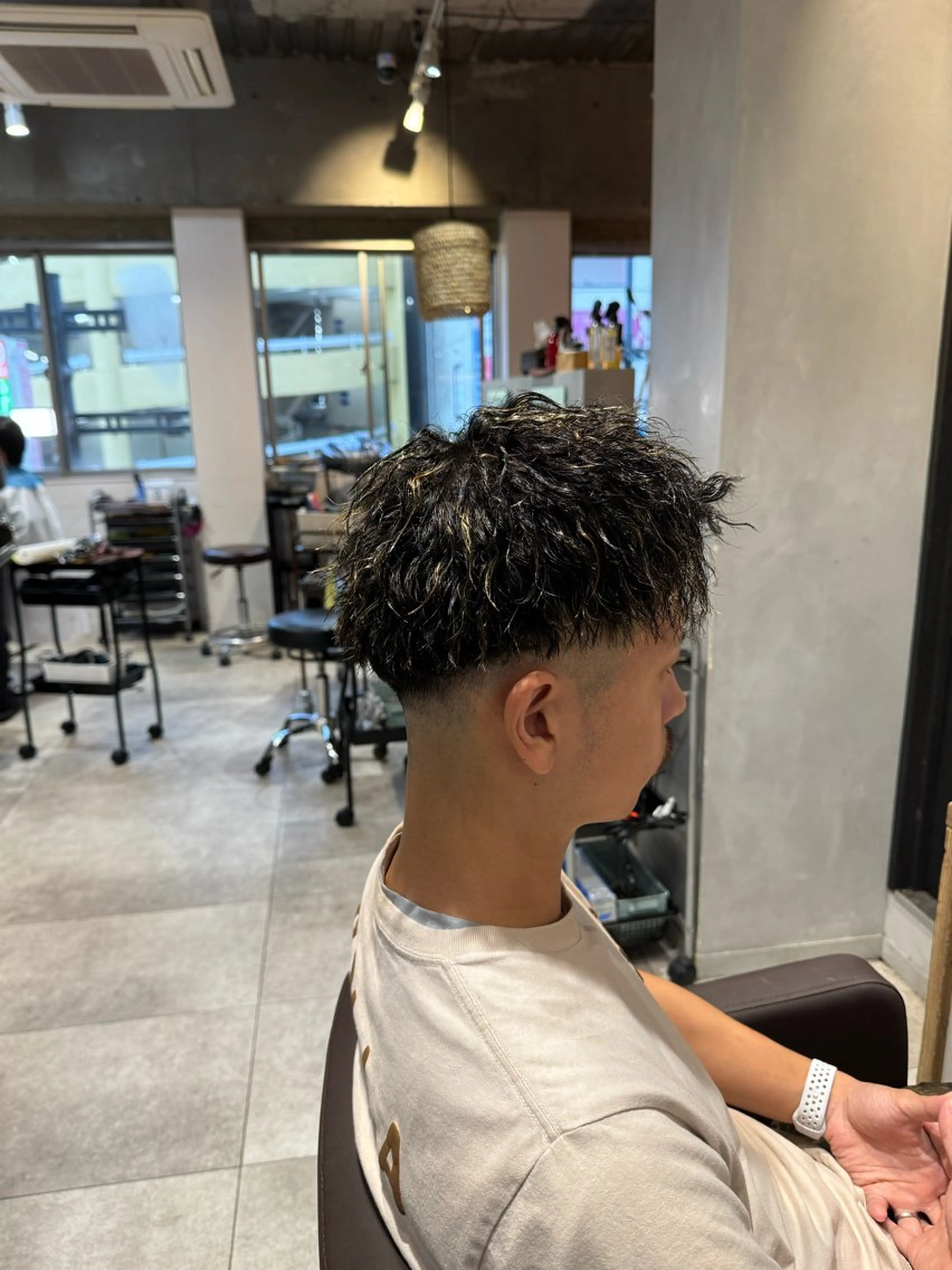 ショート メンズ メンズパーマ メンズツイストパーマ ツイストパーマ カット パーマ メンズ特化 TAKUYAのヘアスタイル