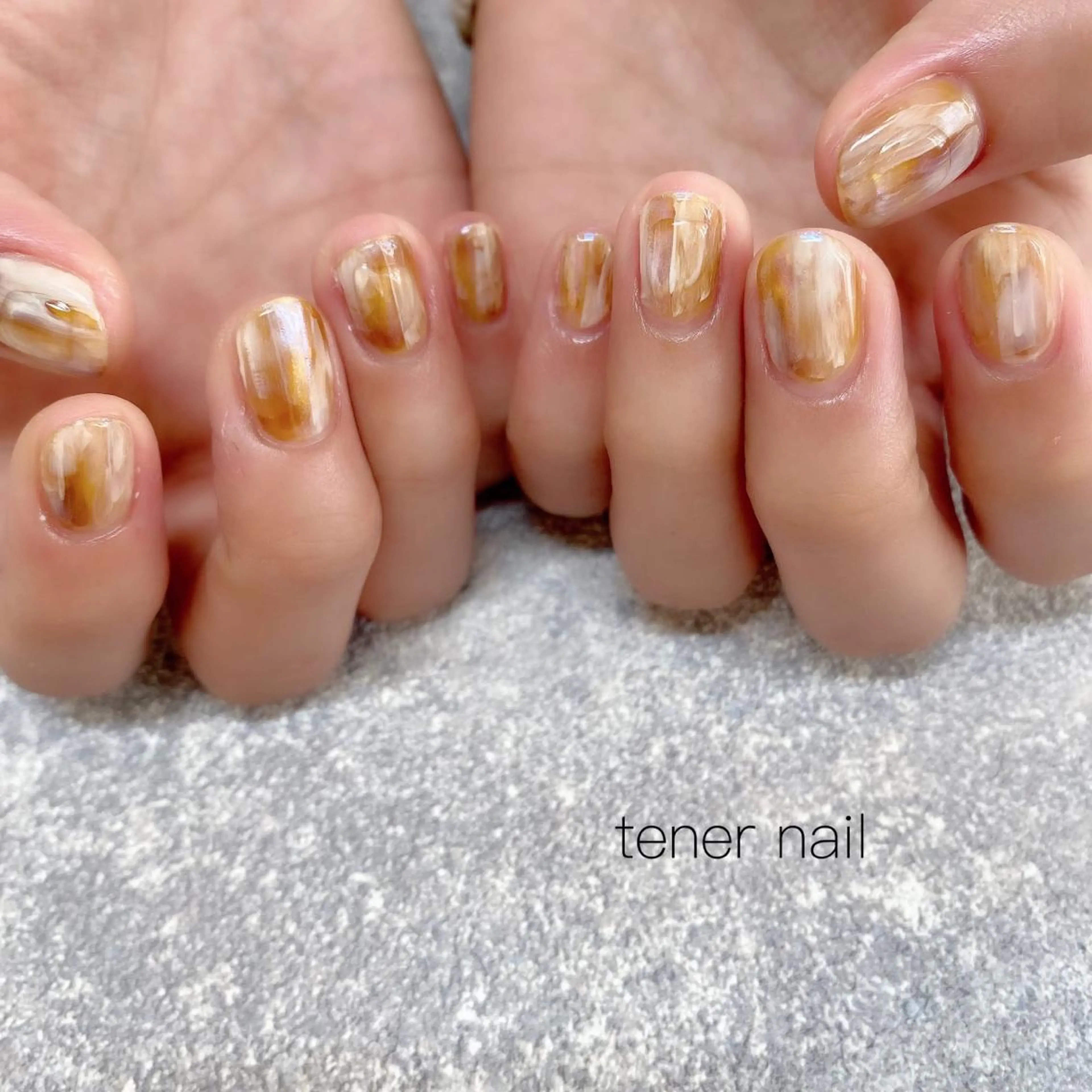 ネイル べっ甲ネイル ホワイト テネルネイル tener nailのネイルデザイン