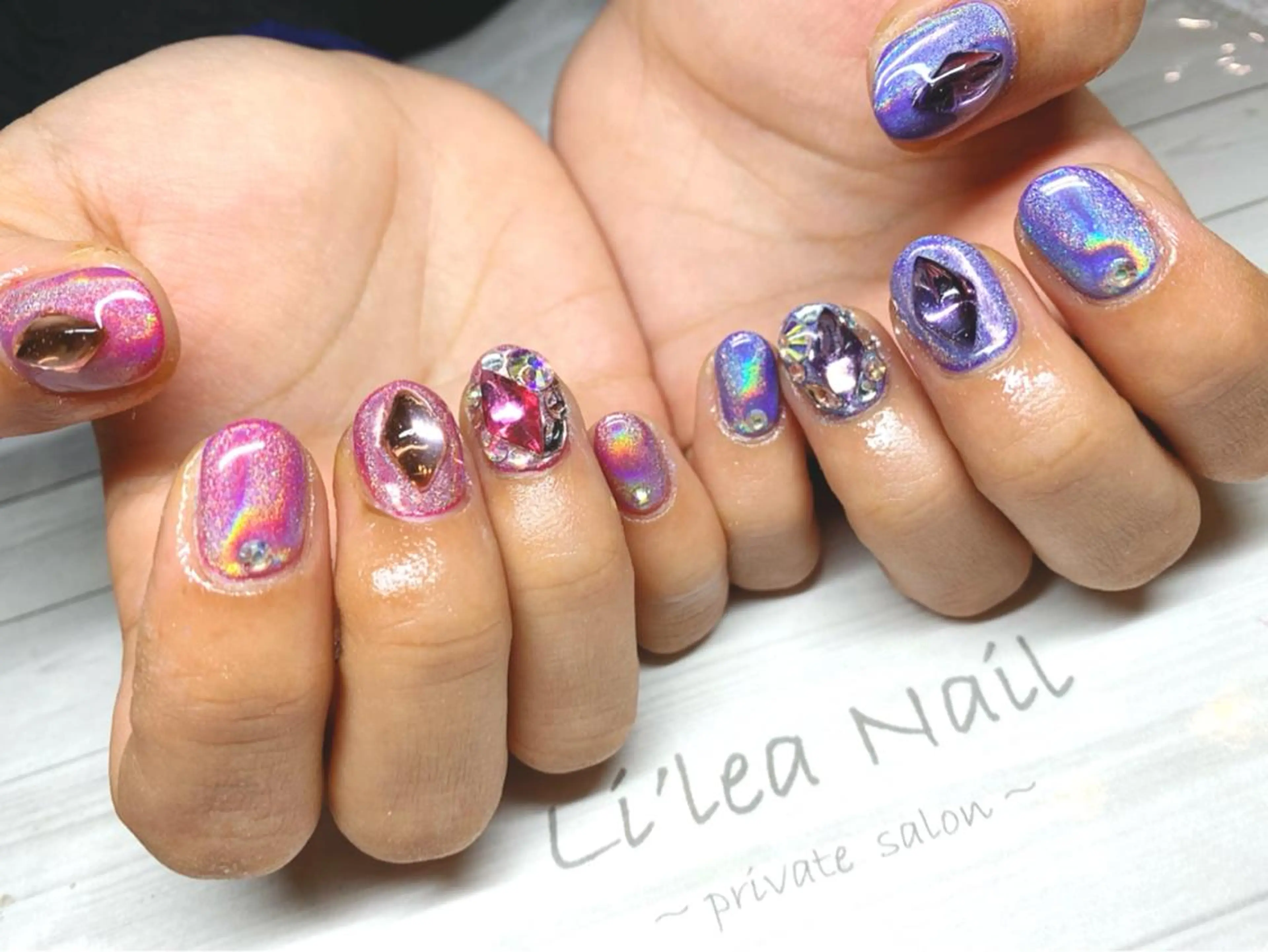 ネイル Li'leaNail AINAのネイルデザイン