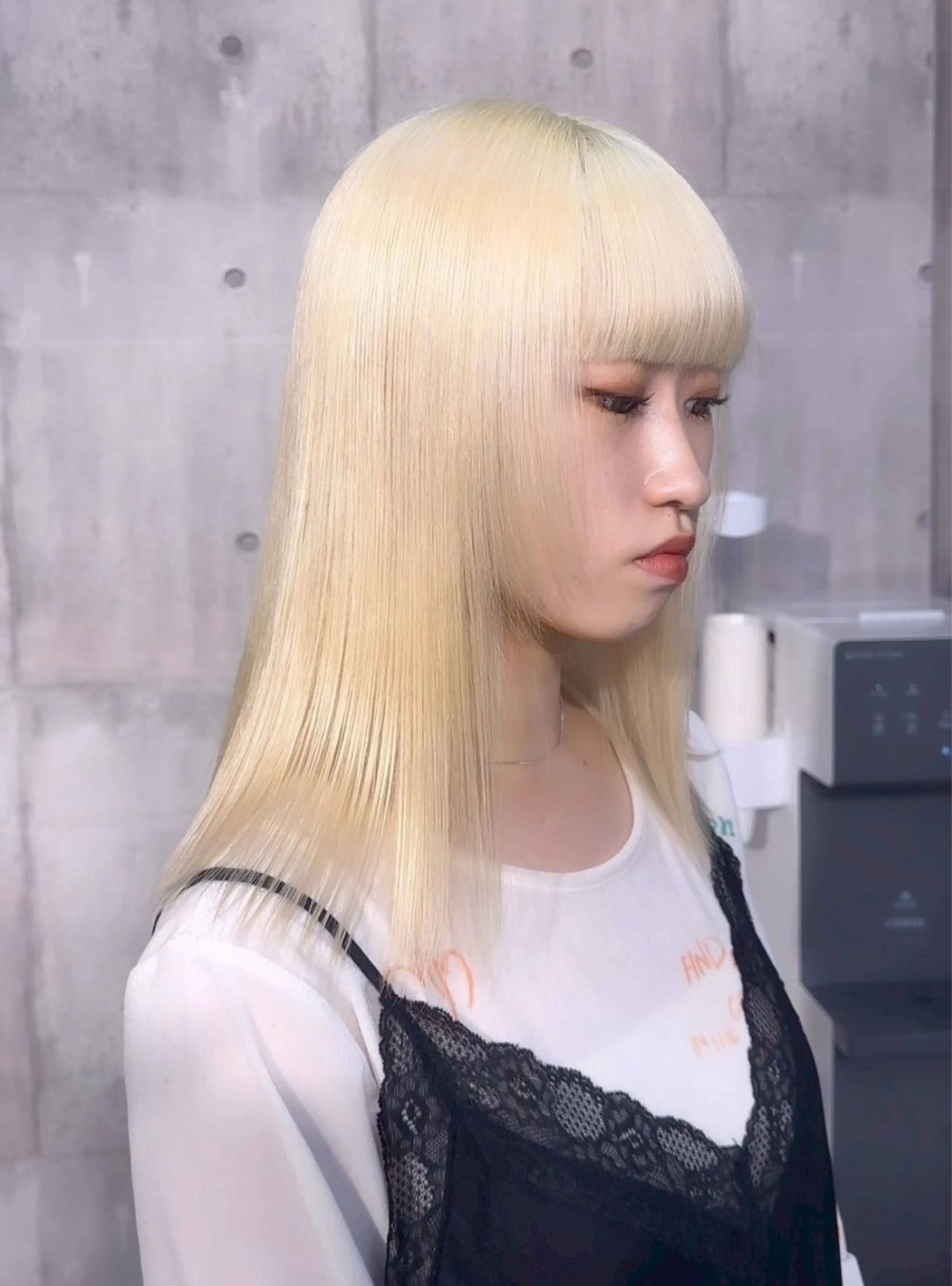 セミロング ヘアカラー 溝渕朋也 /髪質改善ストレートのヘアスタイル