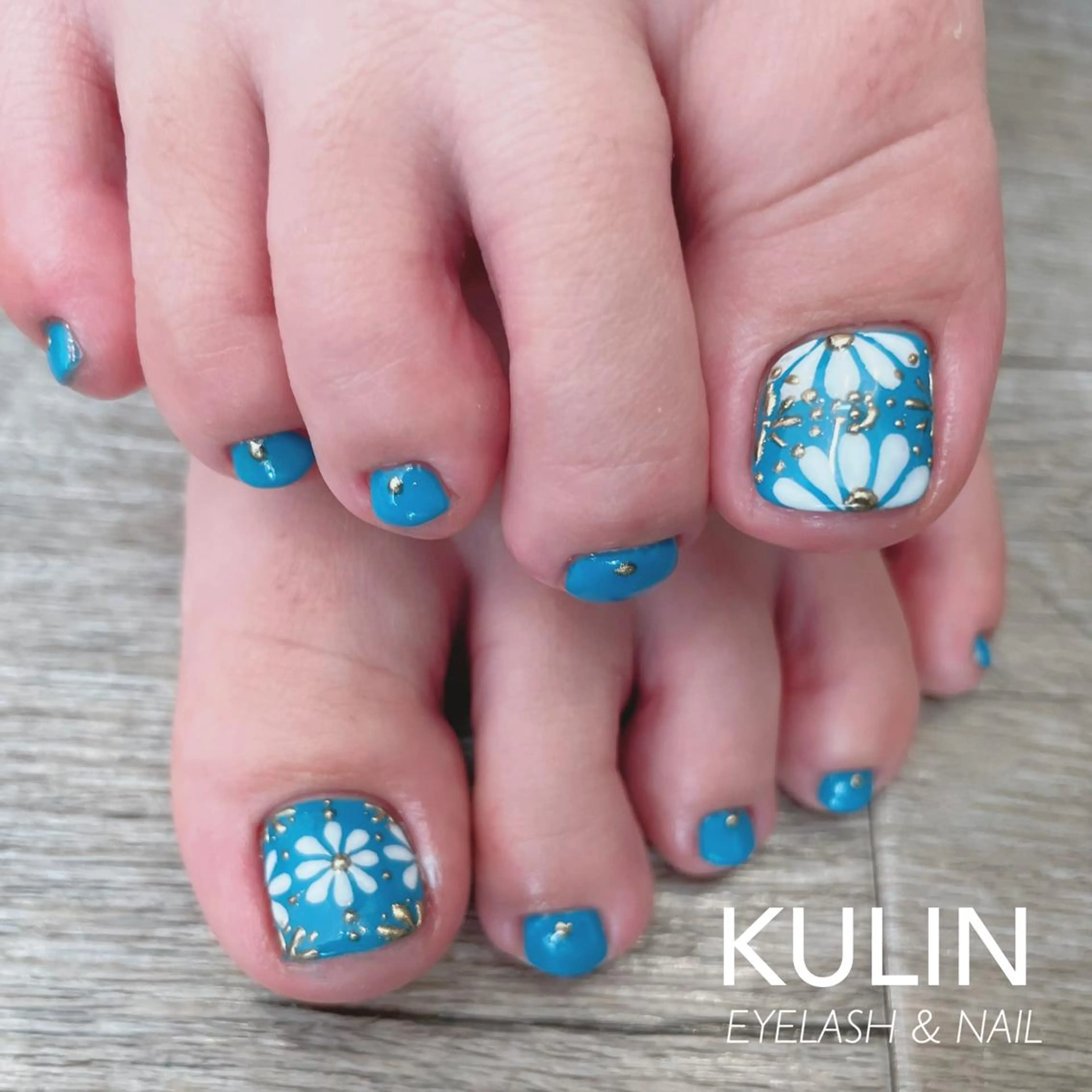 〈初回オフ無料〉おまかせフットネイル150min[オフ有り]の写真