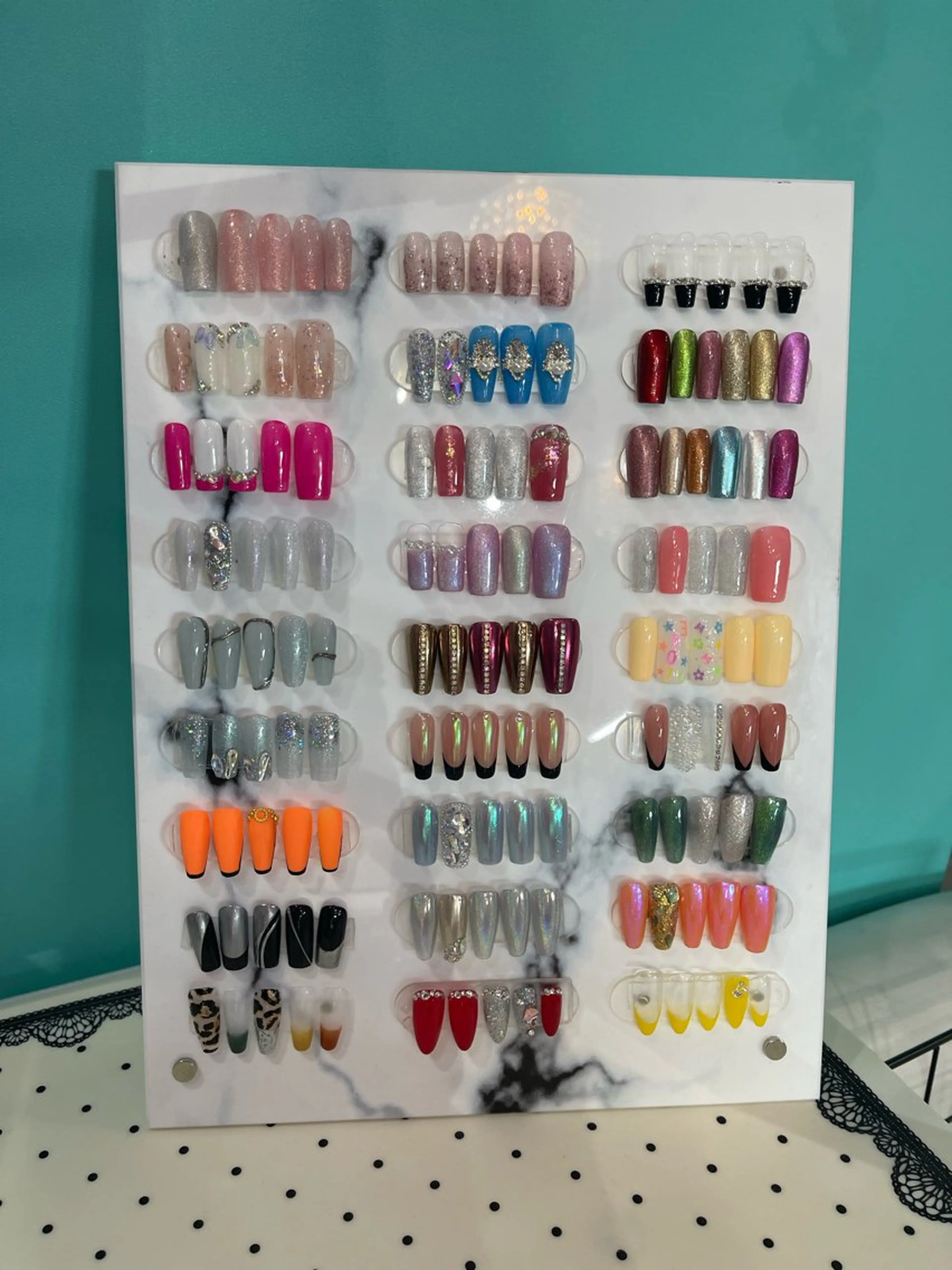 ネイル アートネイル CHANCE 【チャンス】のネイルデザイン