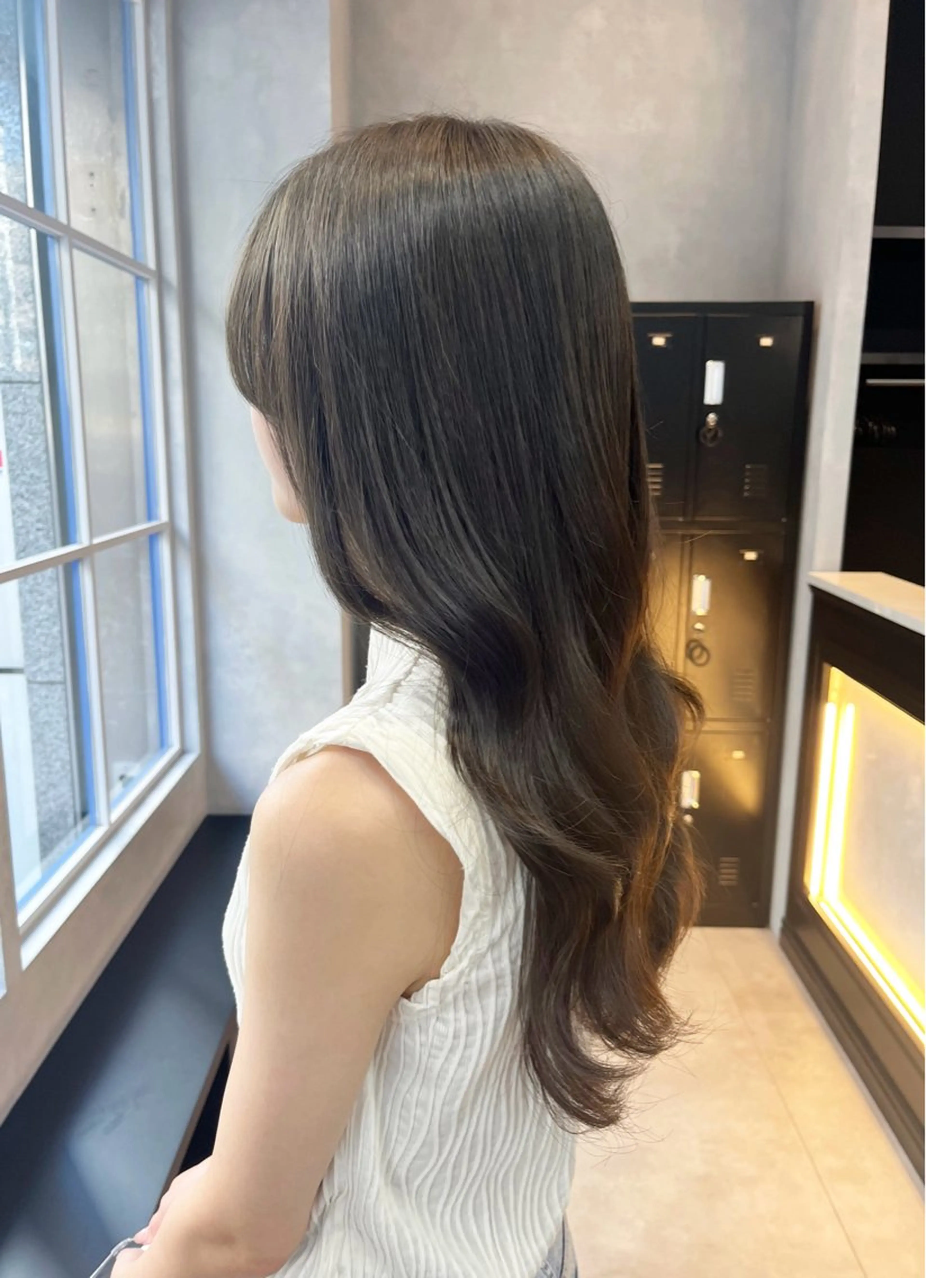 ロング カラー 🦩レイヤー|透明感 カラー🦩makoのヘアスタイル